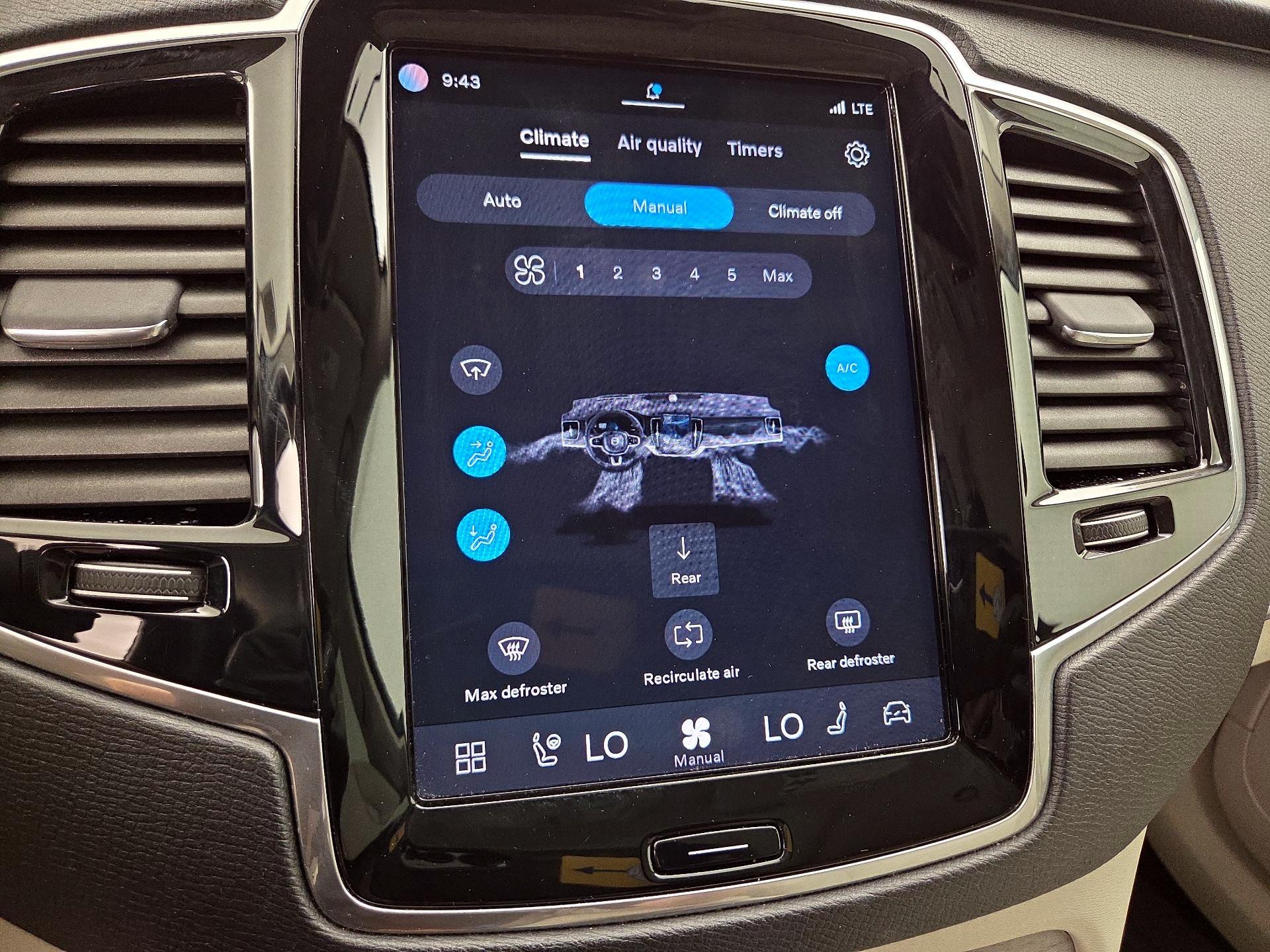 Thumbnail: 2023 Volvo XC90 - 16