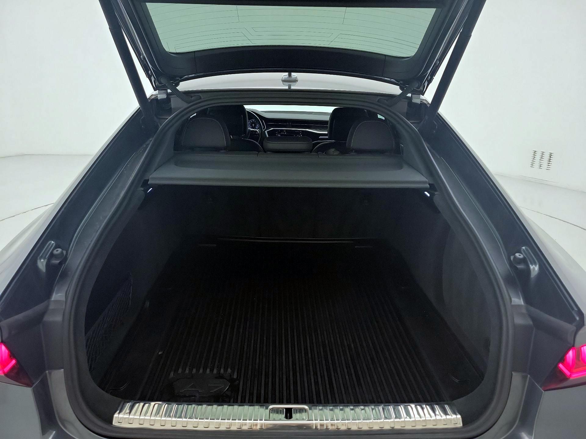 Thumbnail: 2021 Audi A7 - 20