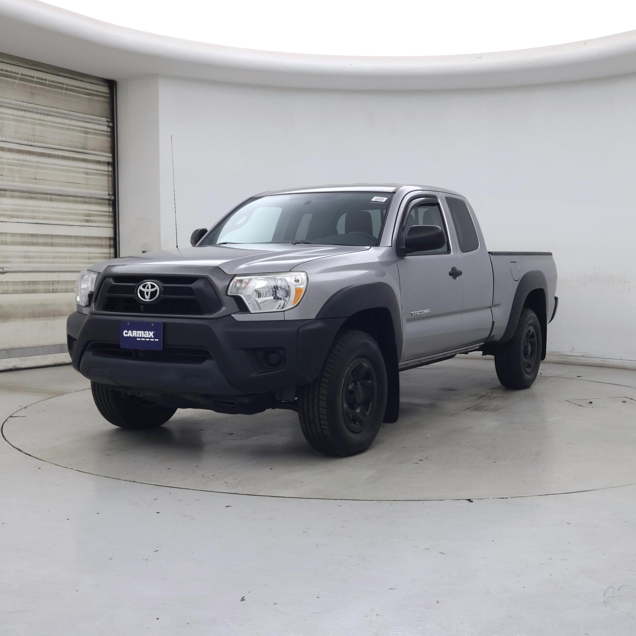 Thumbnail: 2015 Toyota Tacoma - 4