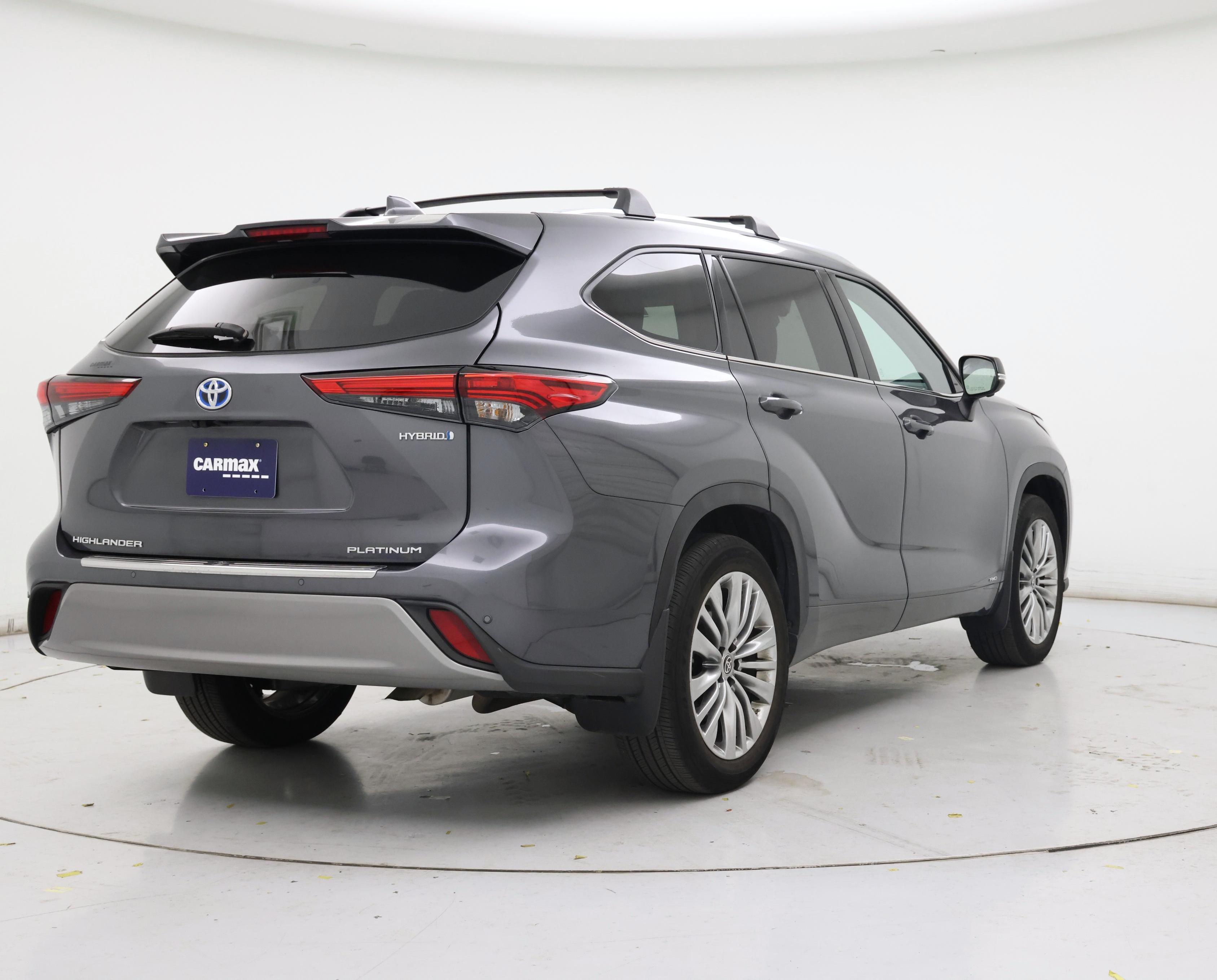Thumbnail: 2023 Toyota Highlander - 8