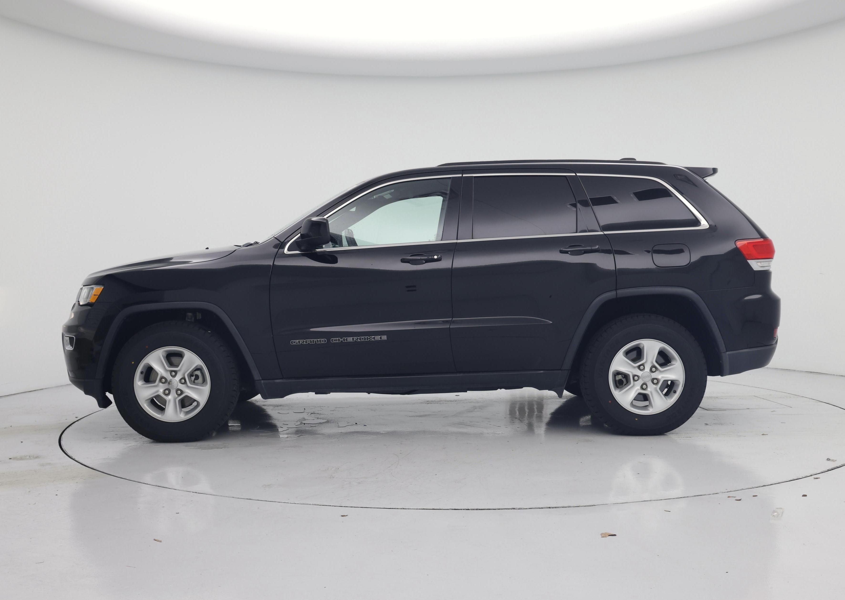Thumbnail: 2017 Jeep Grand Cherokee - 3