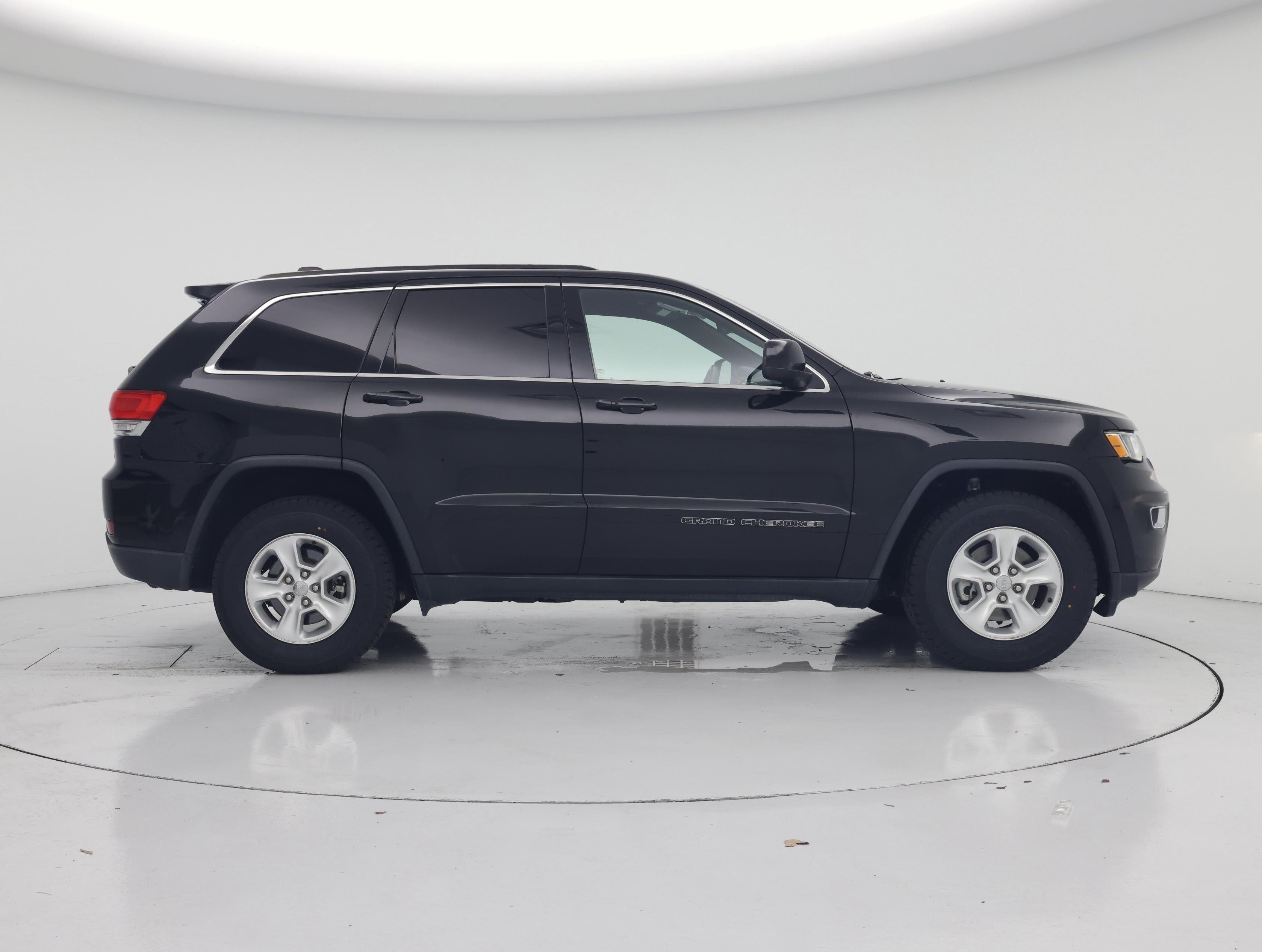 Thumbnail: 2017 Jeep Grand Cherokee - 7