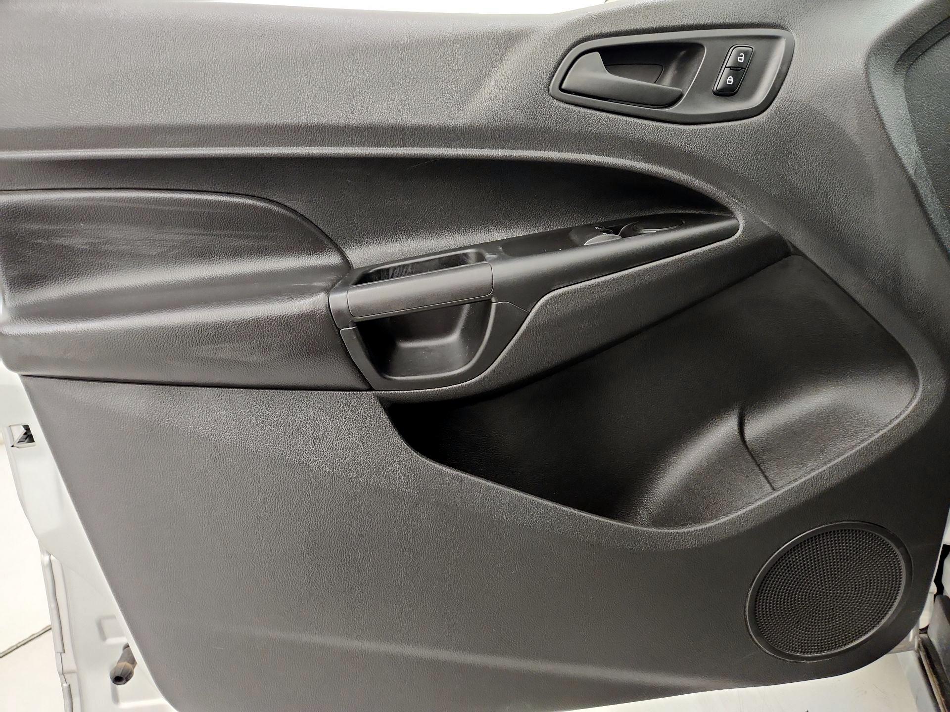 Thumbnail: 2014 Ford Transit Series - 12