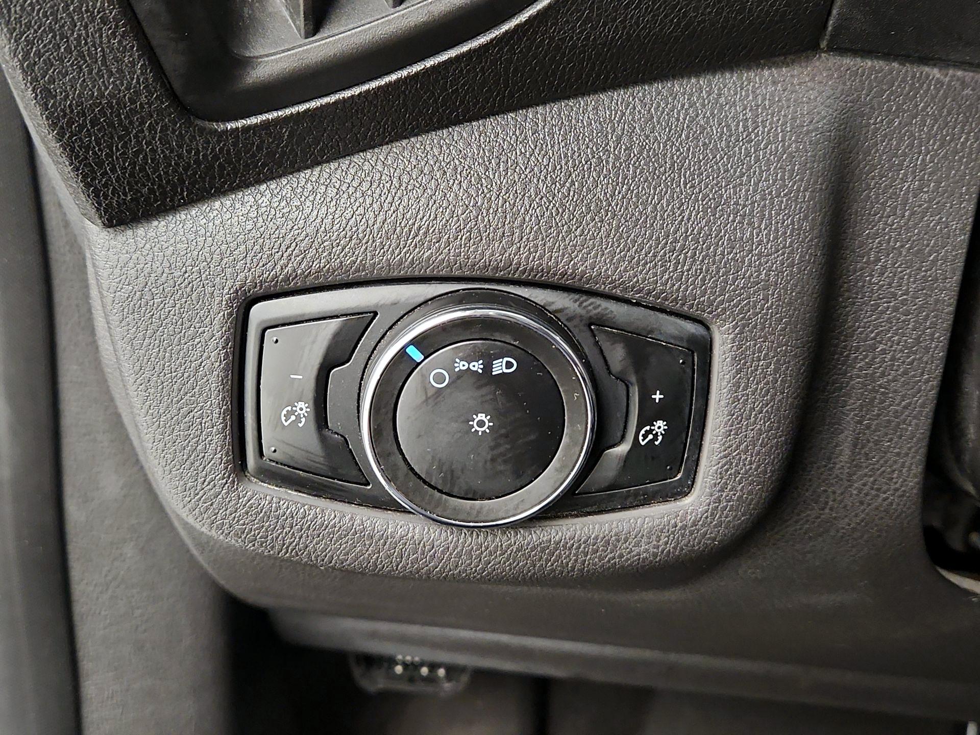 Thumbnail: 2014 Ford Transit Series - 13