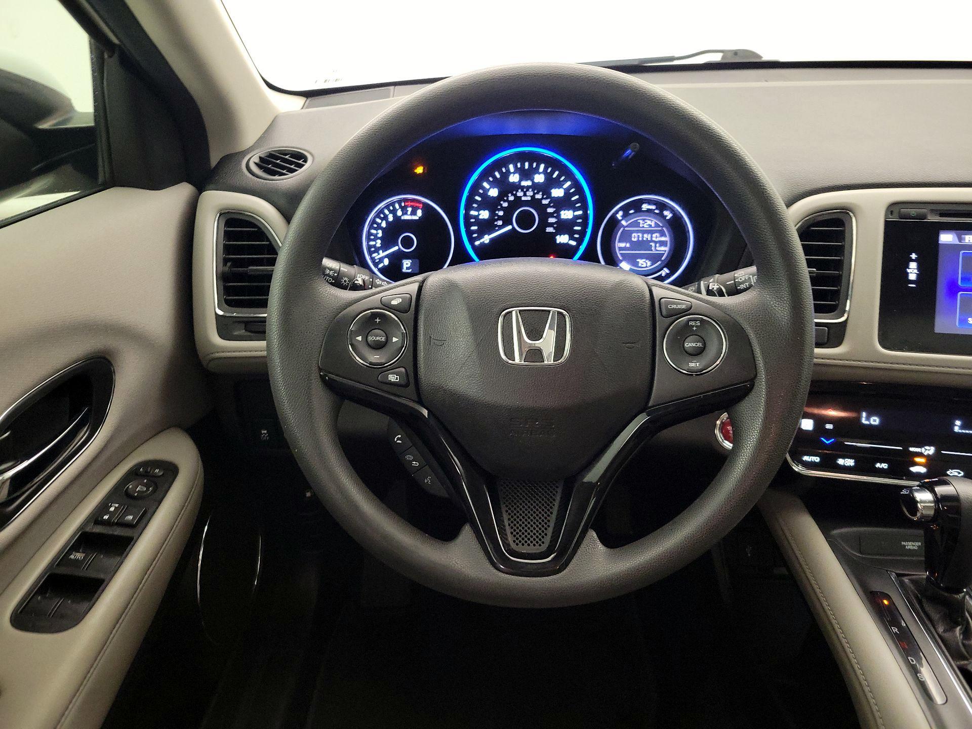 Thumbnail: 2017 Honda HR-V - 10