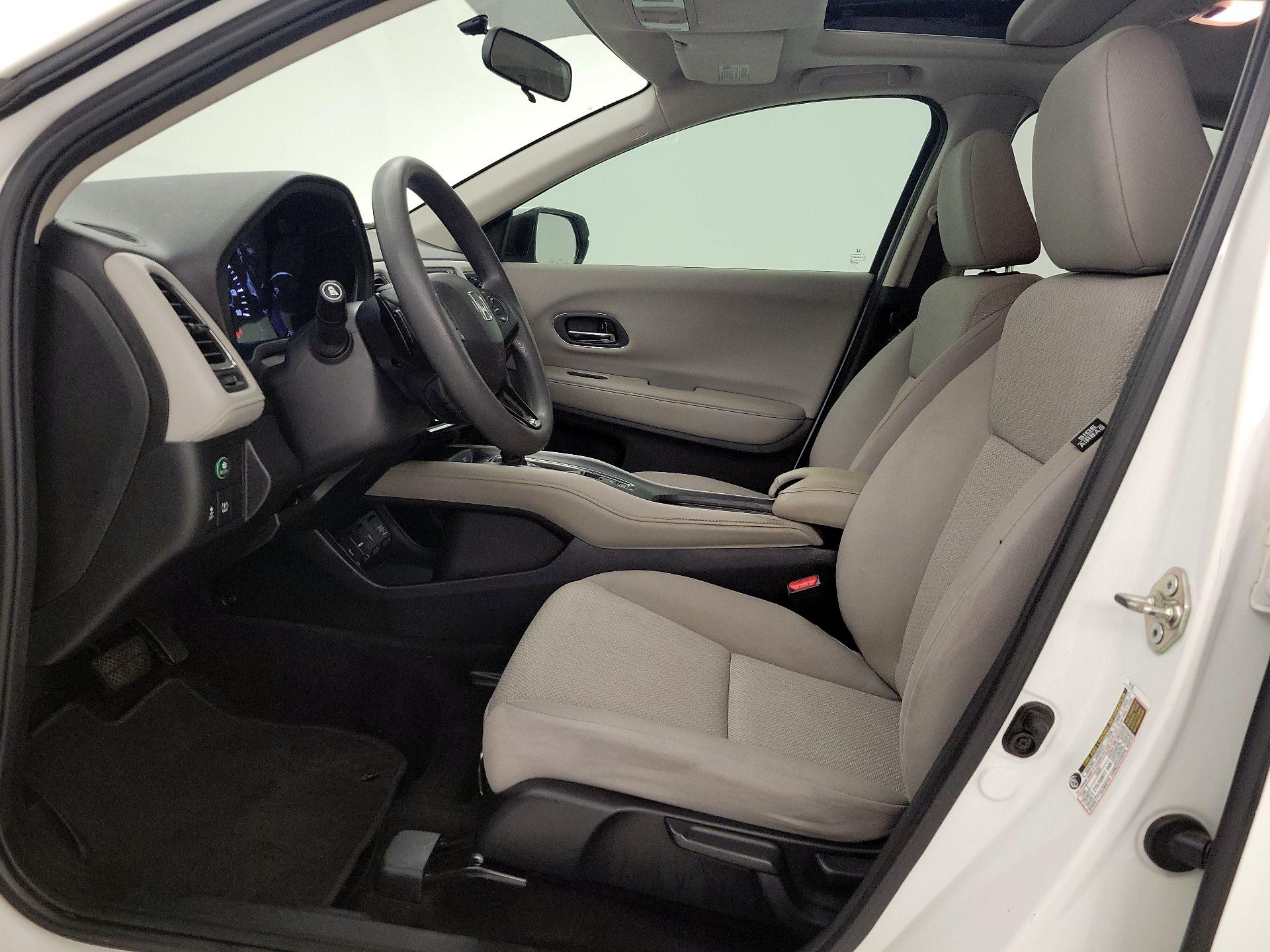 Thumbnail: 2017 Honda HR-V - 11