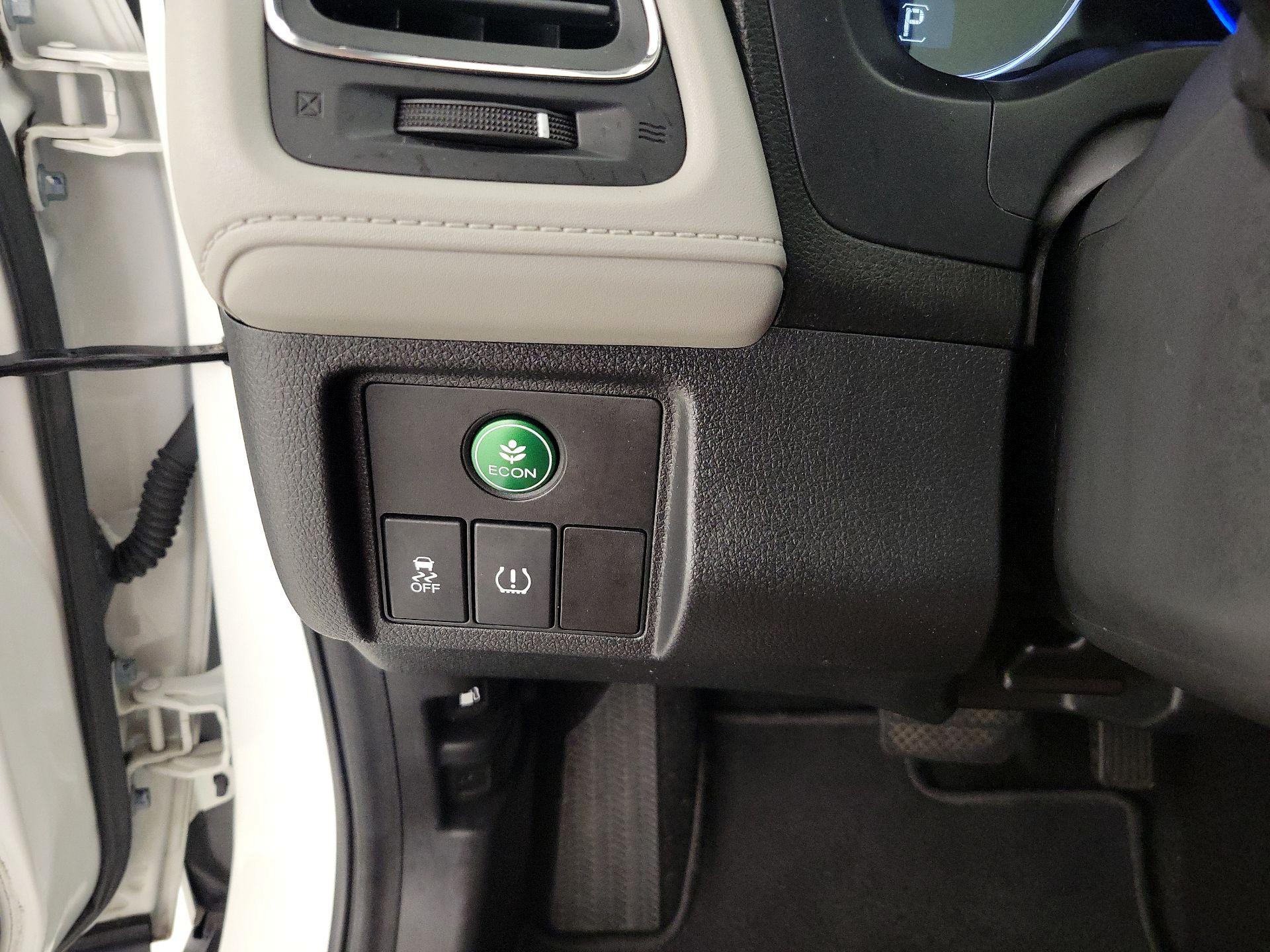 Thumbnail: 2017 Honda HR-V - 13