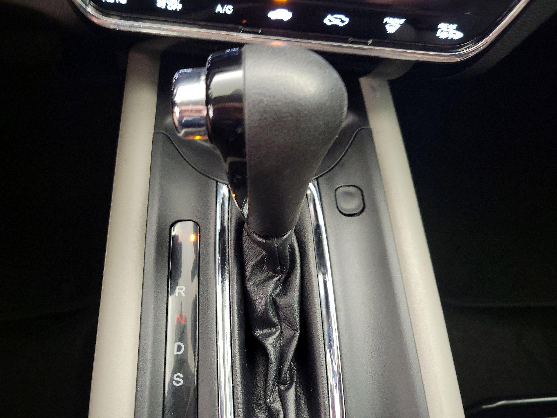 Thumbnail: 2017 Honda HR-V - 17