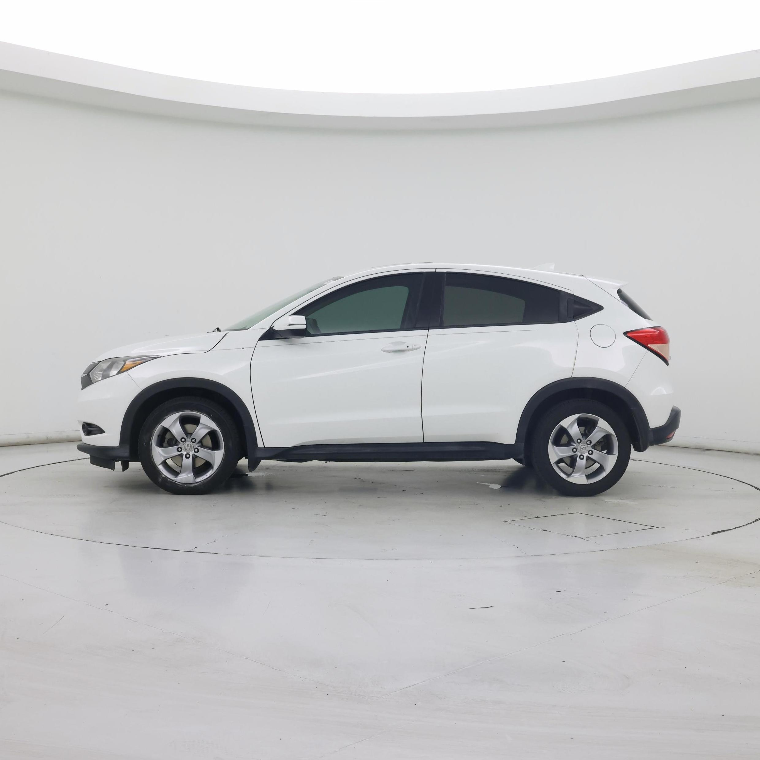 Thumbnail: 2017 Honda HR-V - 3