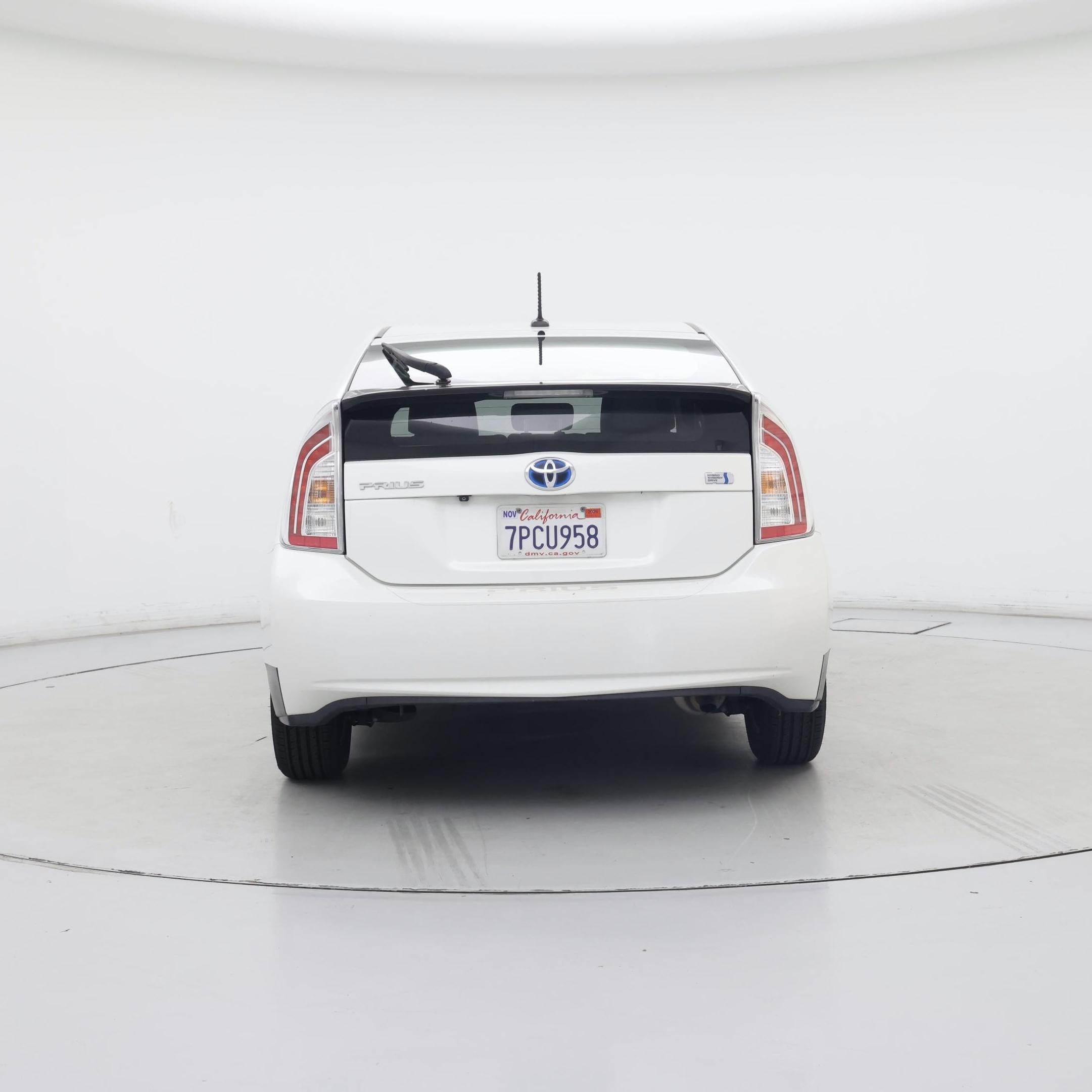 Thumbnail: 2015 Toyota Prius - 6