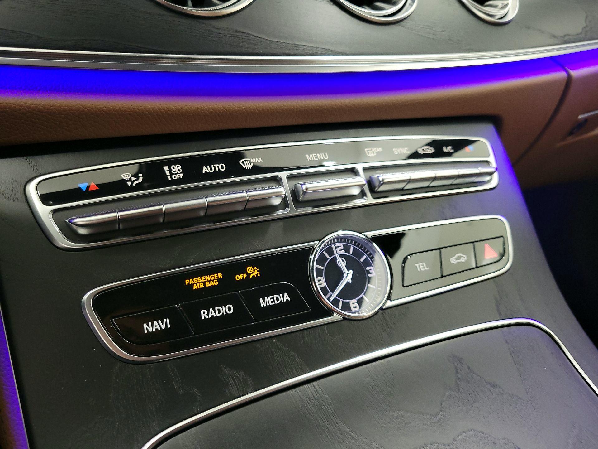 Thumbnail: 2018 Mercedes-Benz E-Class - 17