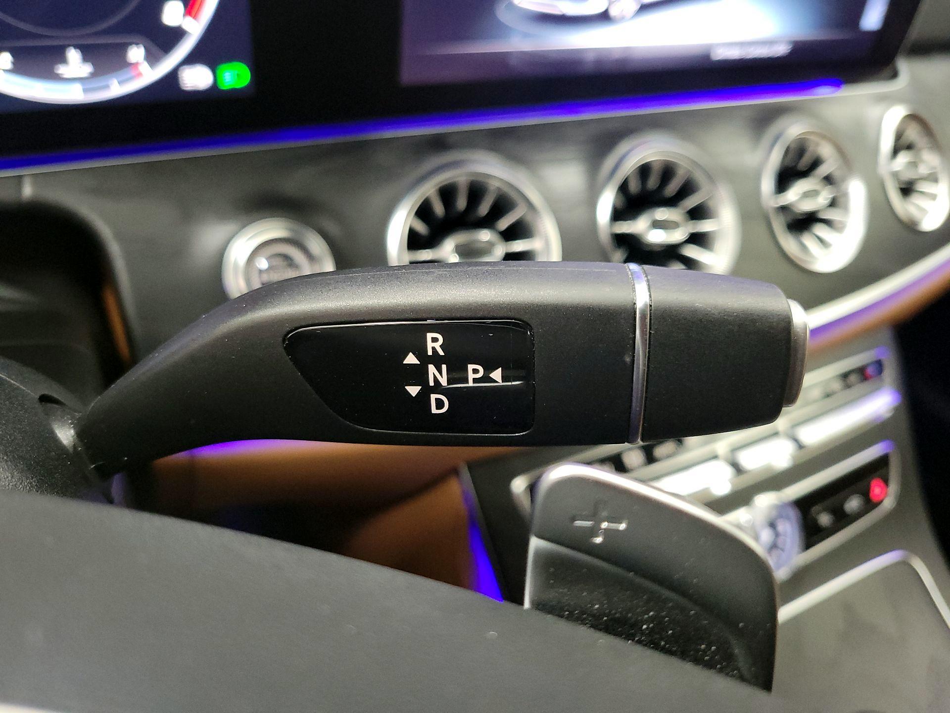 Thumbnail: 2018 Mercedes-Benz E-Class - 18