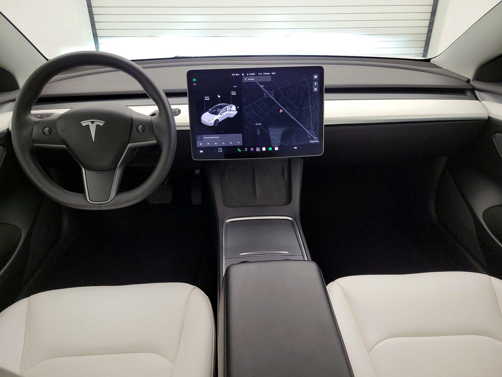 Thumbnail: 2021 Tesla Model 3 - 9