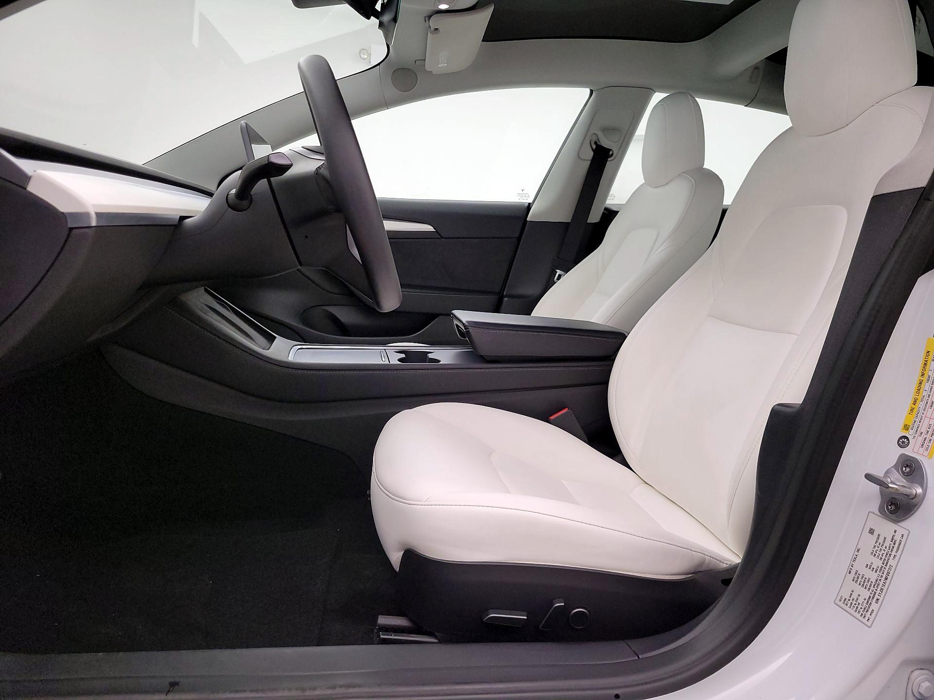 Thumbnail: 2021 Tesla Model 3 - 11