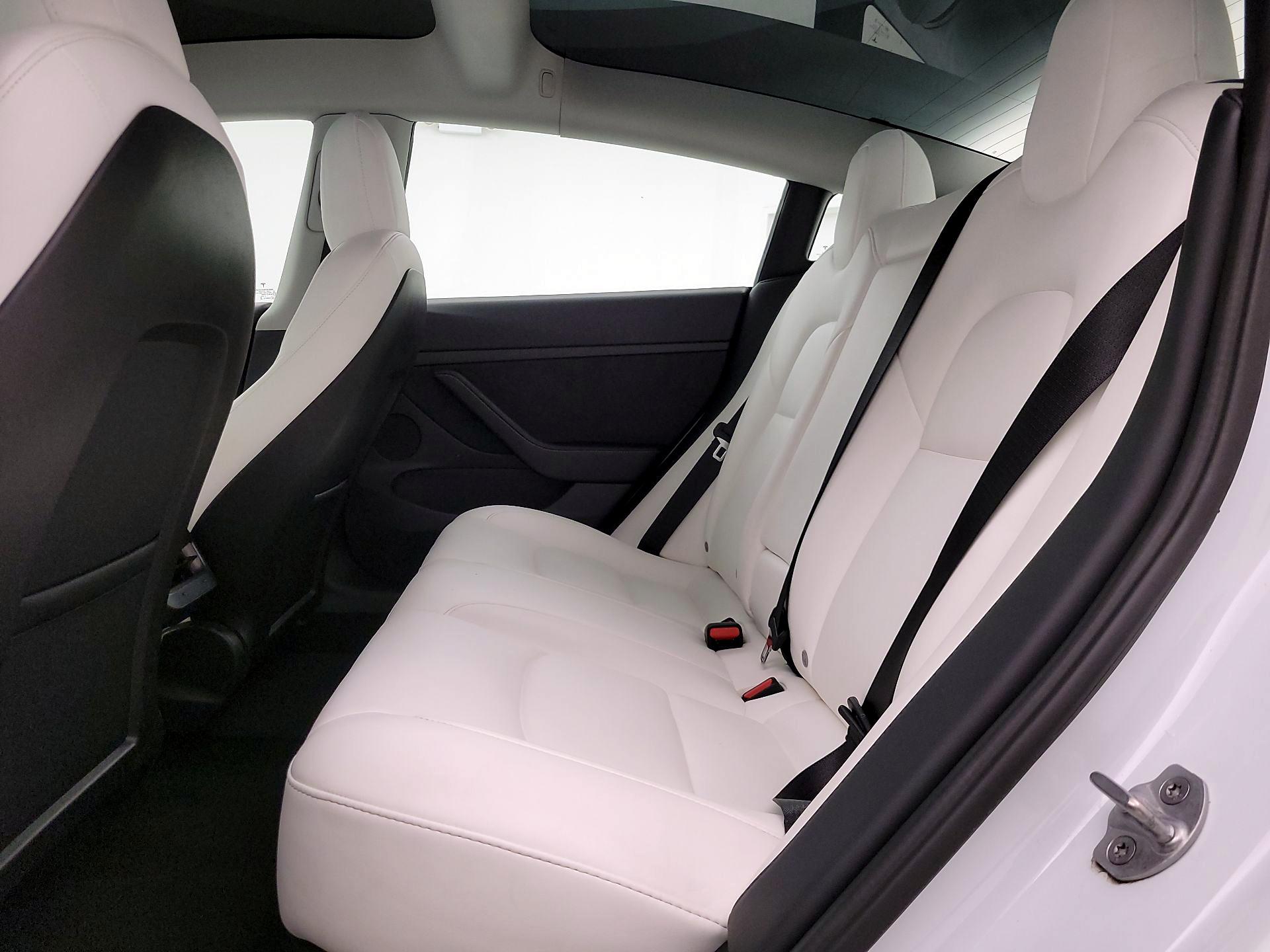 Thumbnail: 2021 Tesla Model 3 - 20