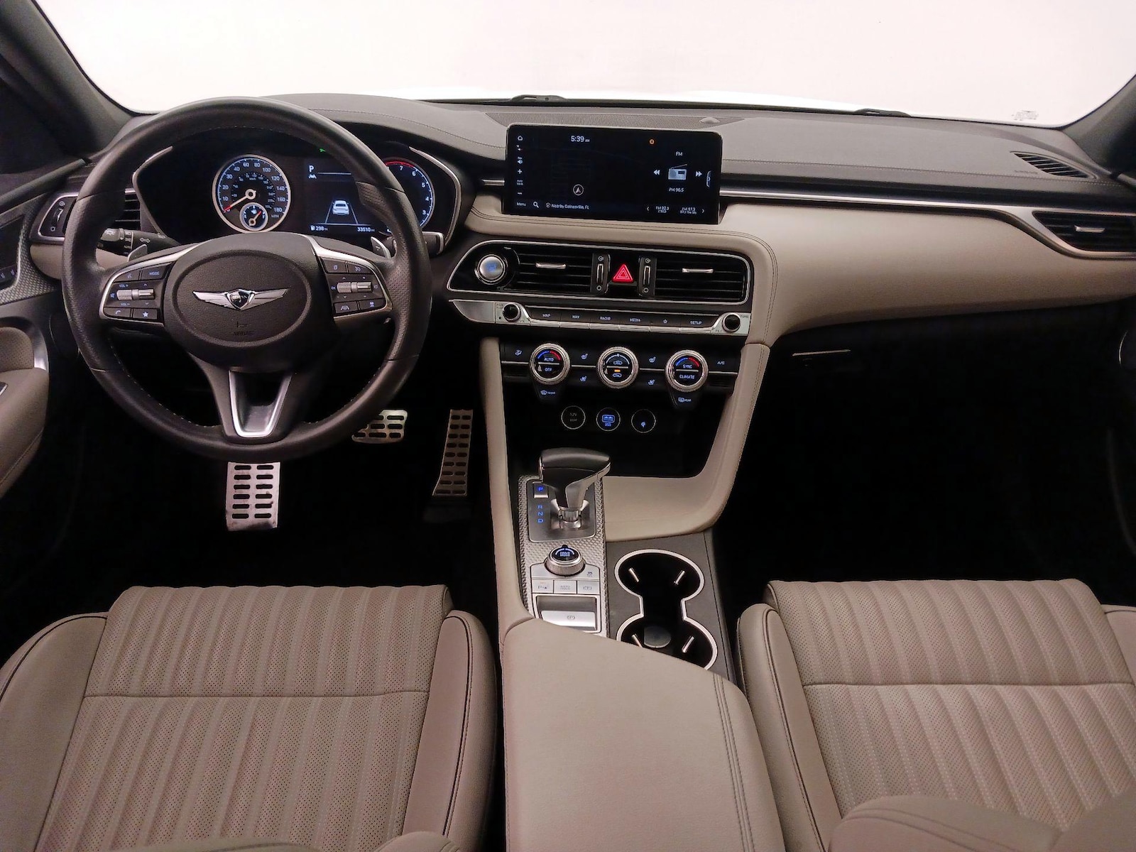2023 GENESIS G70 Standard - Photo 10