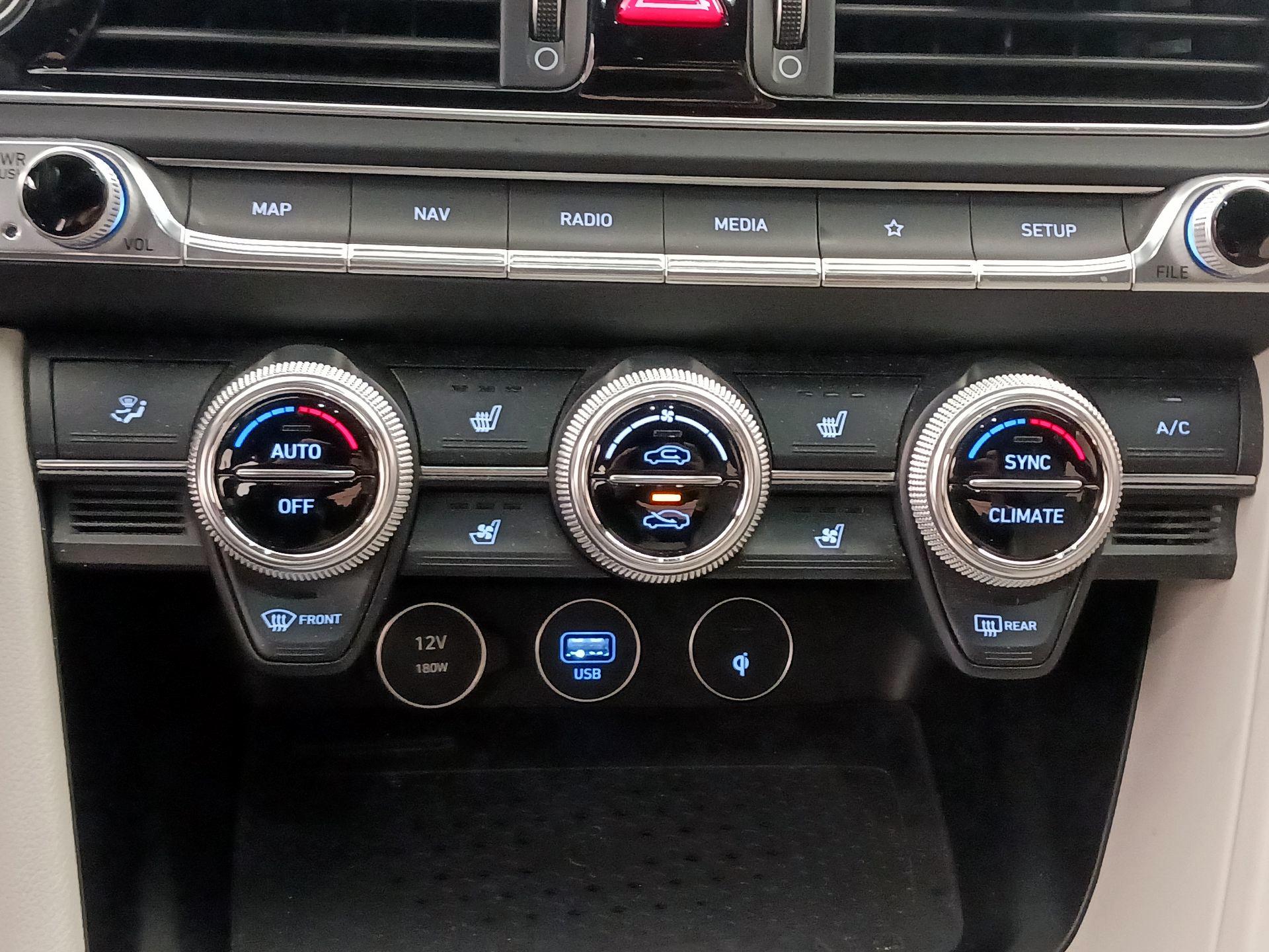 Thumbnail: 2023 Genesis G70 - 17
