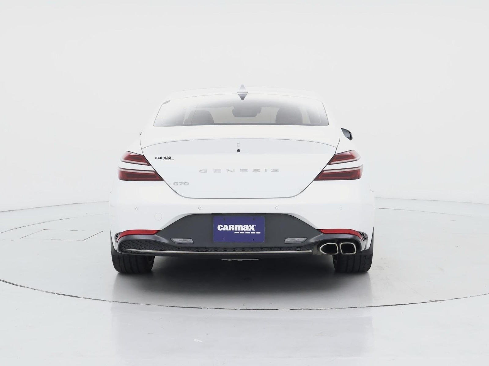 2023 GENESIS G70 Standard - Photo 7