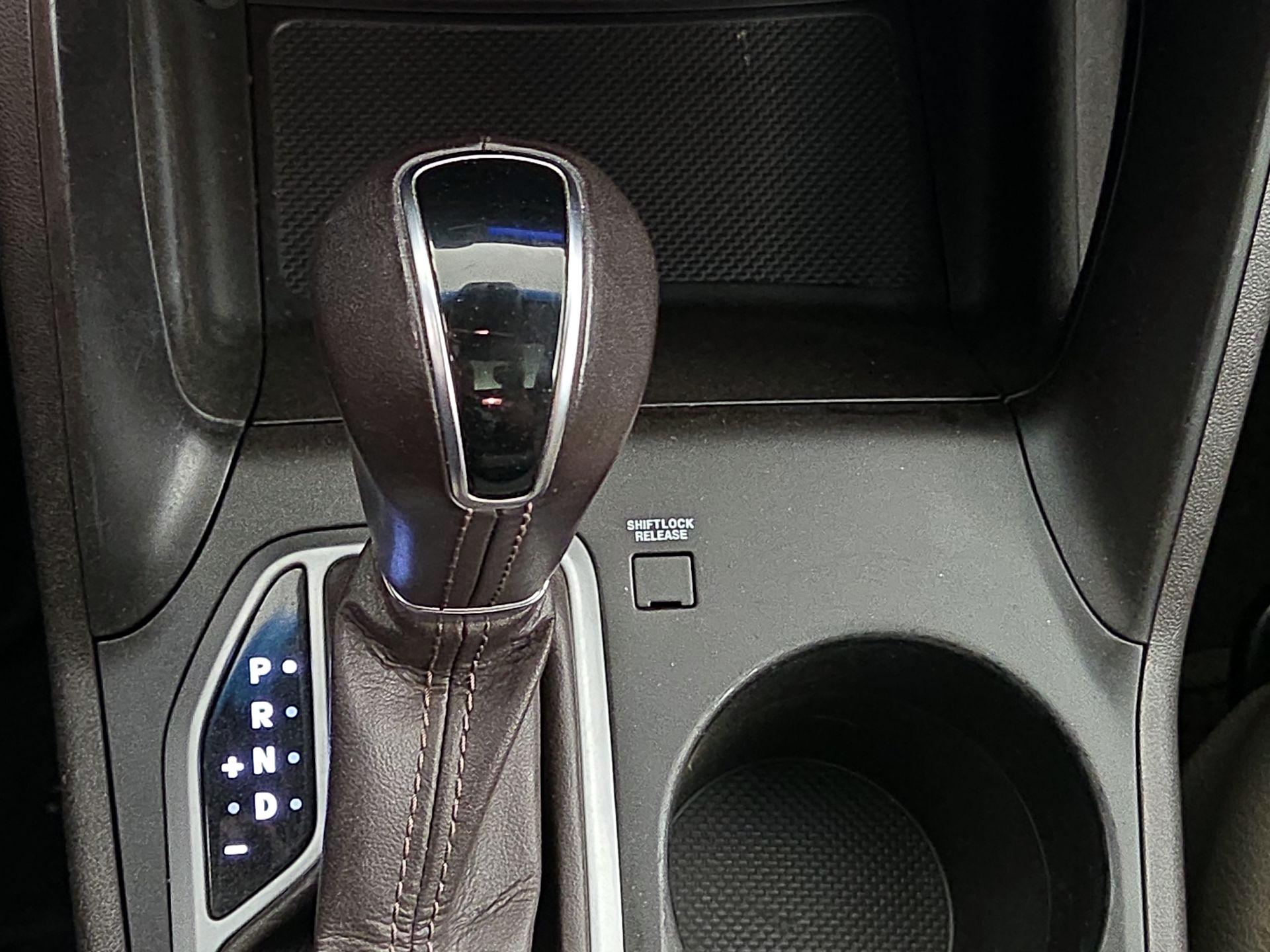 Thumbnail: 2014 Hyundai Tucson - 18