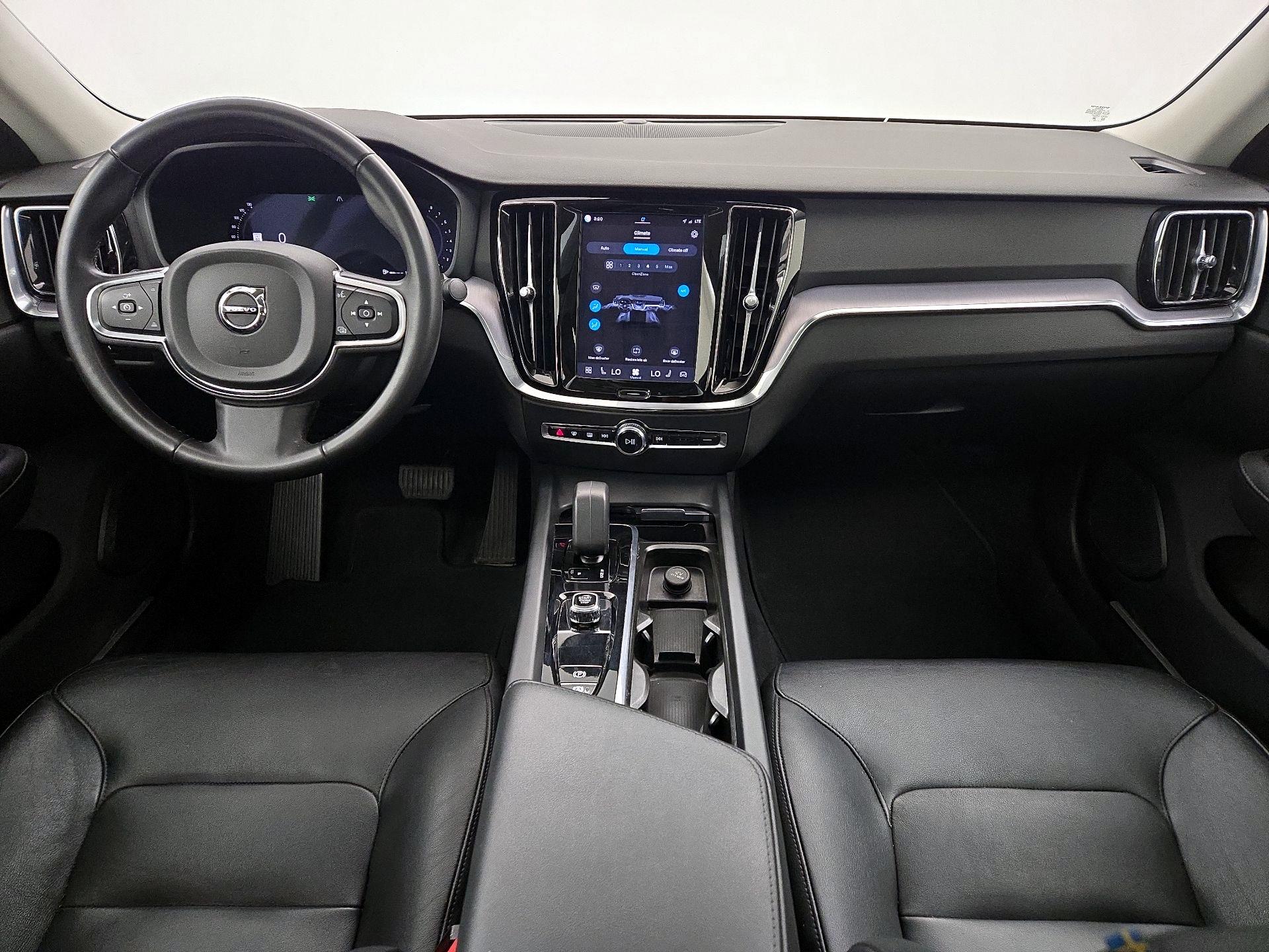 Thumbnail: 2024 Volvo S60 - 9