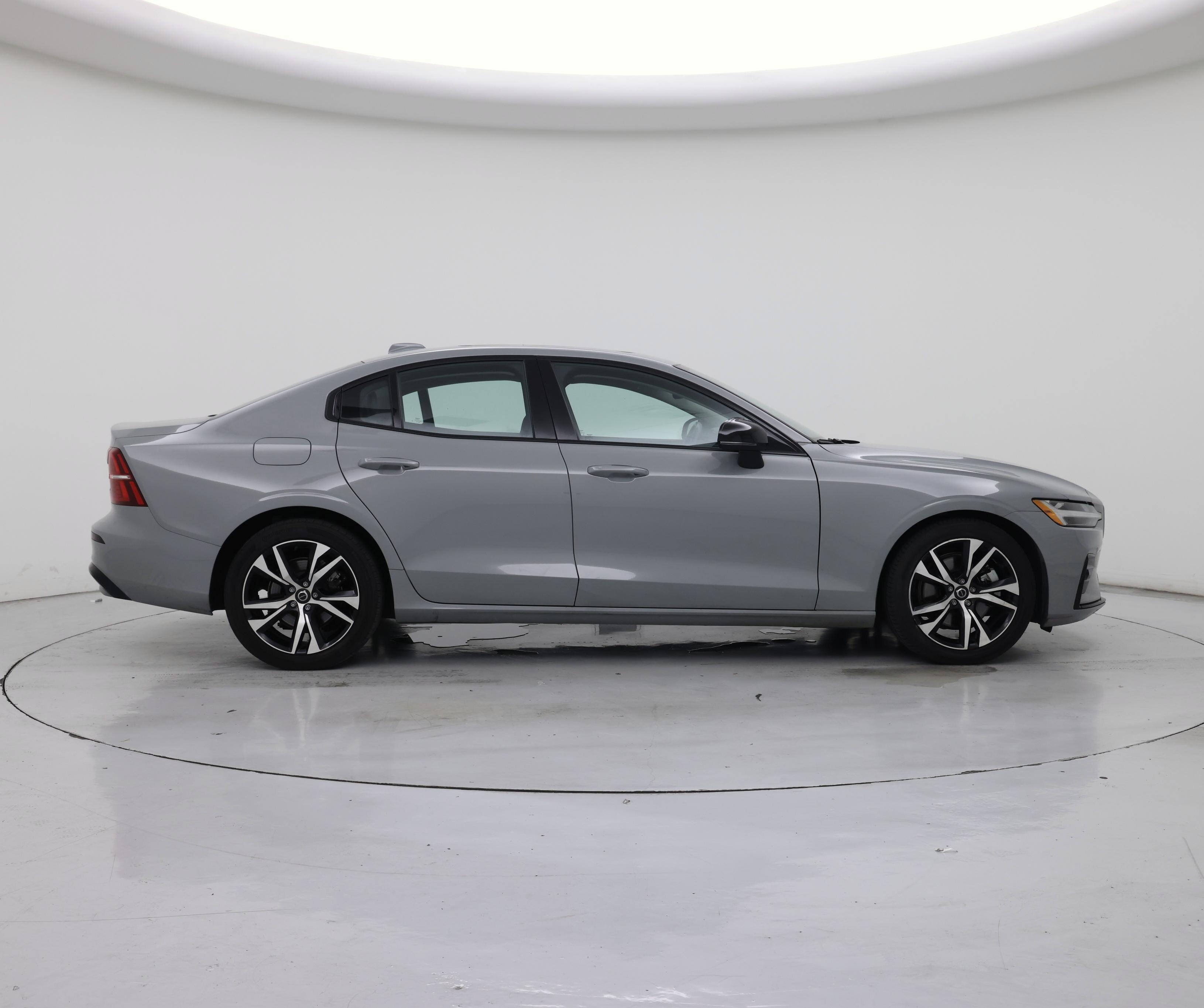 Thumbnail: 2024 Volvo S60 - 7