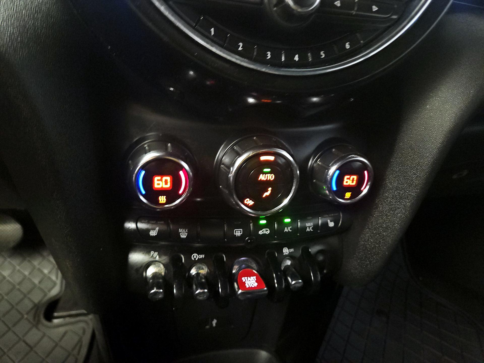 Thumbnail: 2021 MINI Cooper - 17