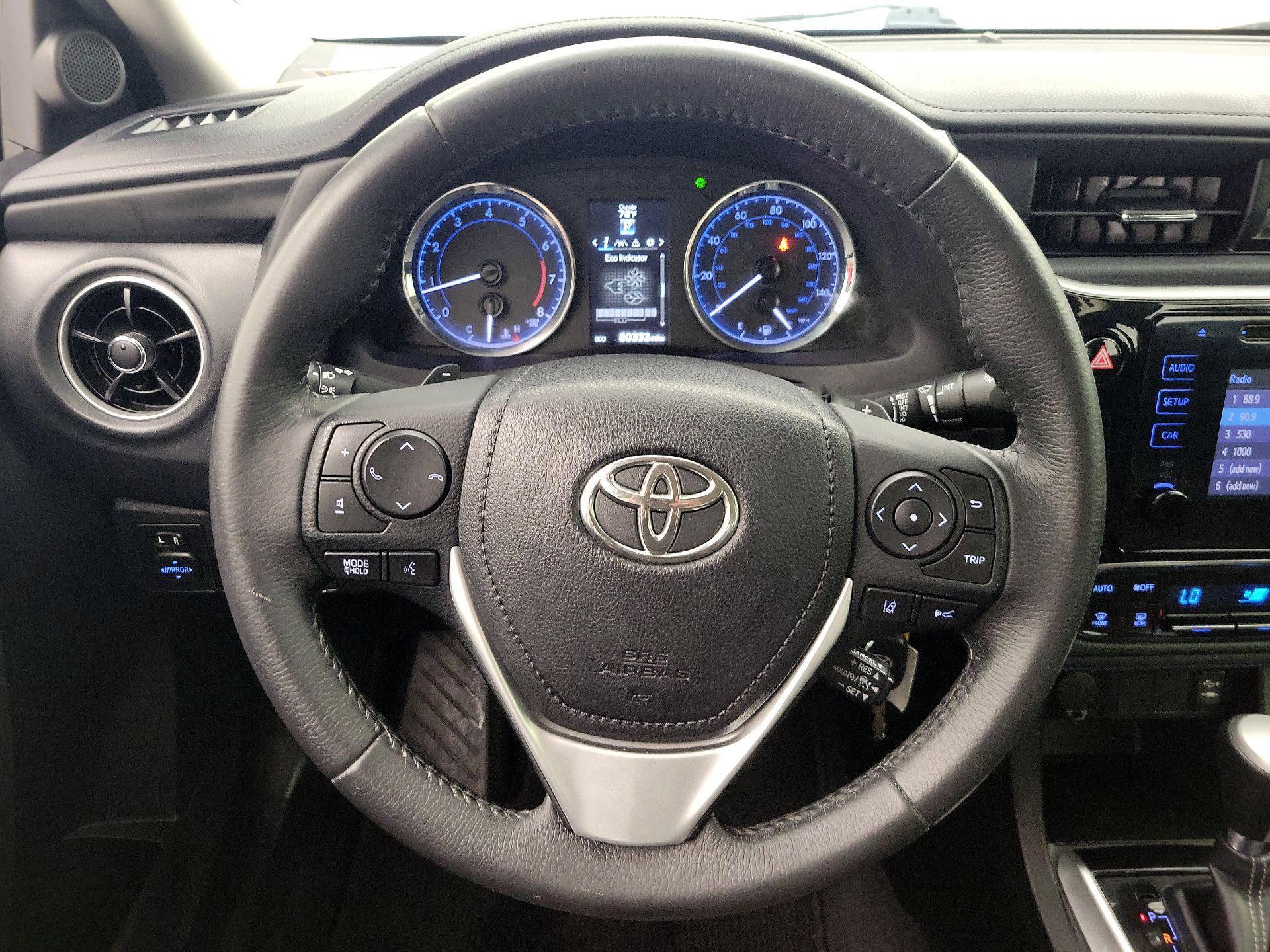 Thumbnail: 2017 Toyota Corolla - 10