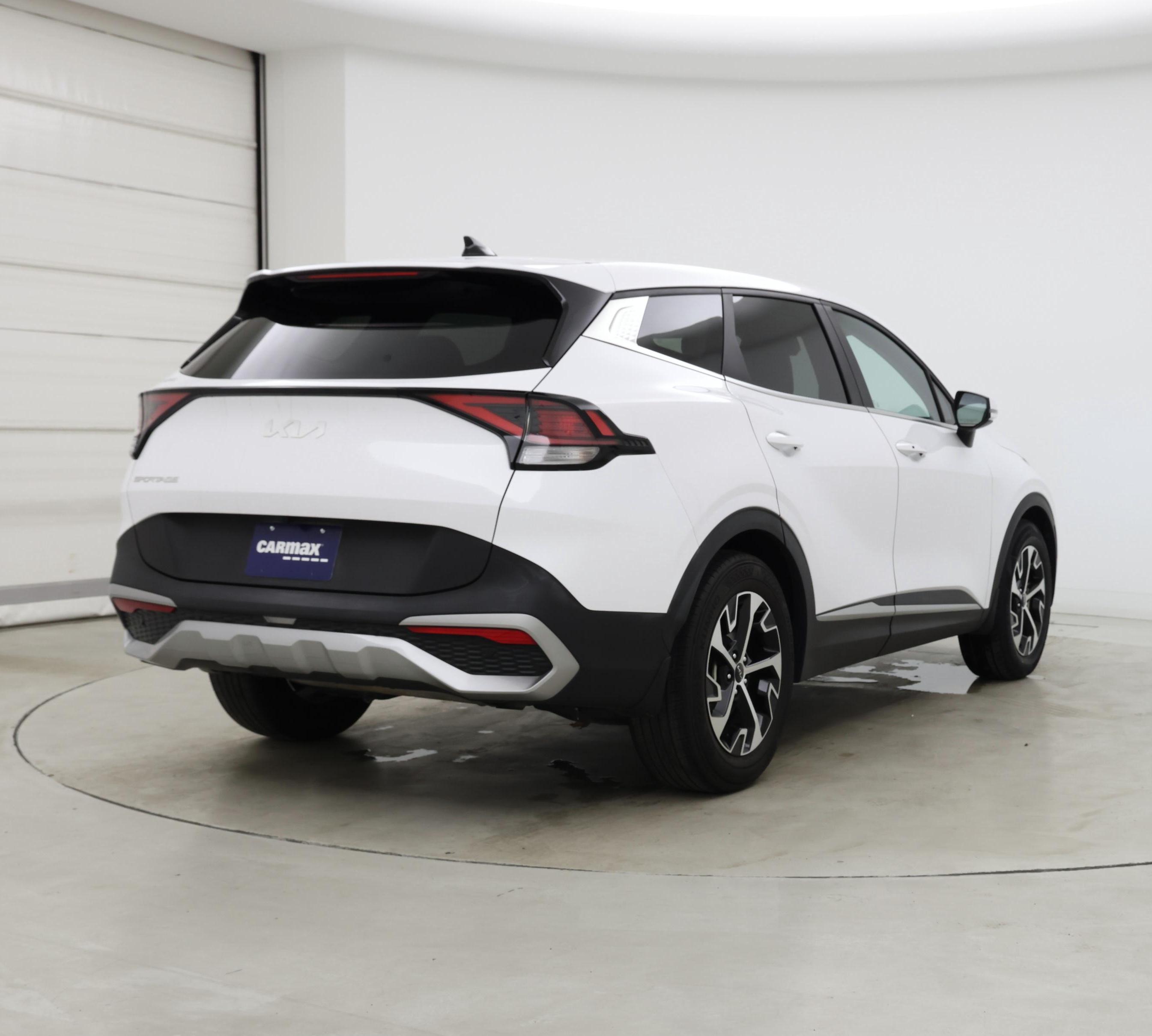 Thumbnail: 2023 Kia Sportage - 8
