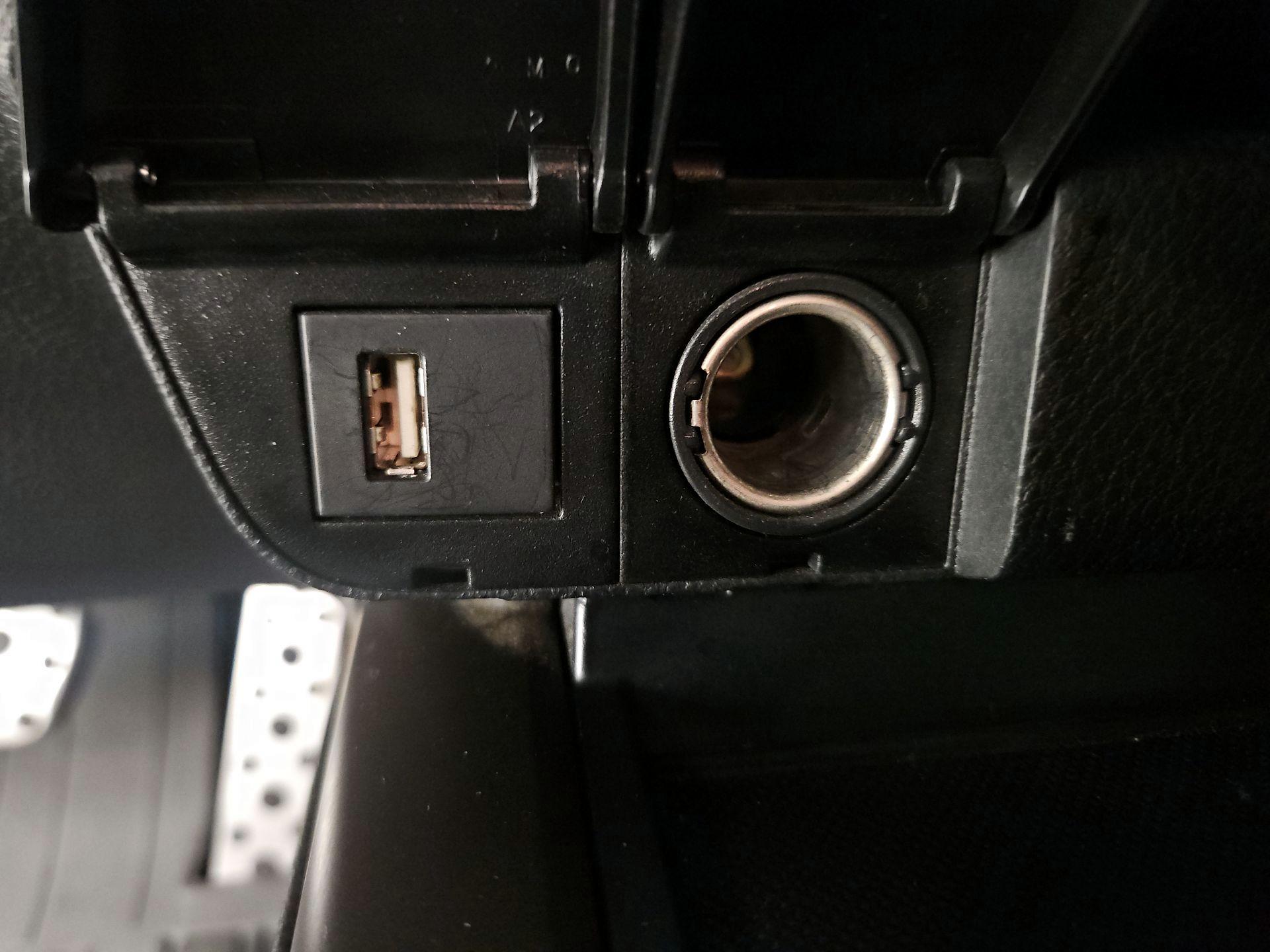 Thumbnail: 2023 Toyota Camry - 17