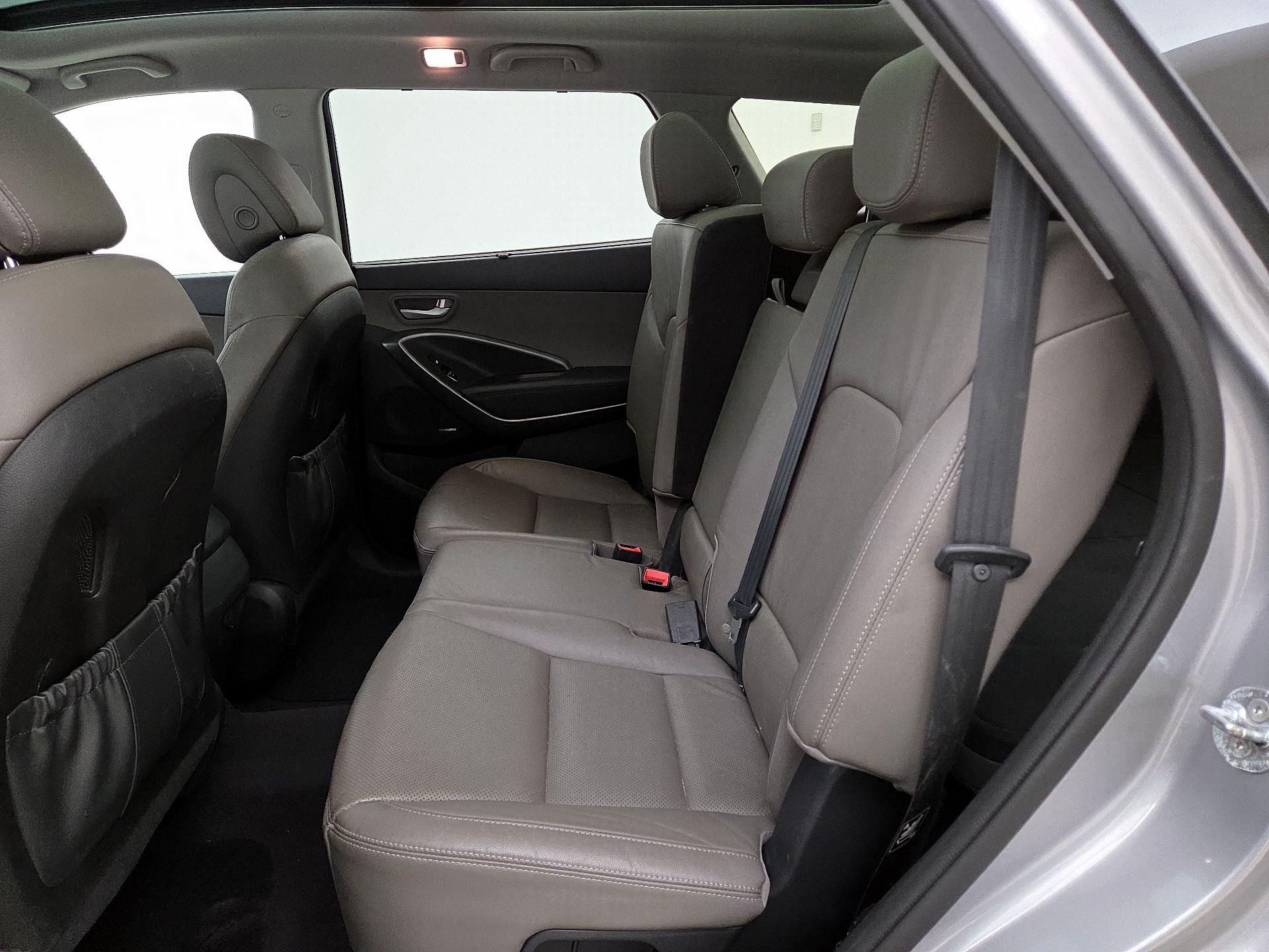 Thumbnail: 2016 Hyundai Santa Fe - 20