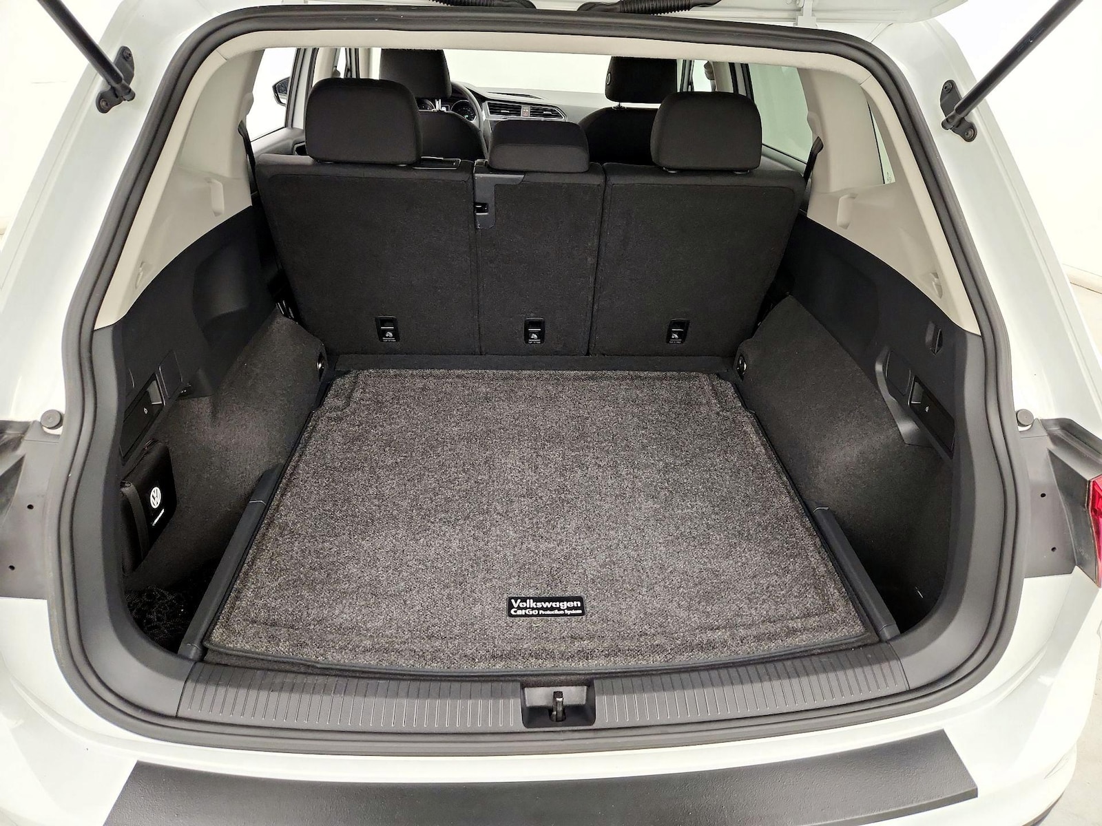 2020 Volkswagen Tiguan S - Photo 21
