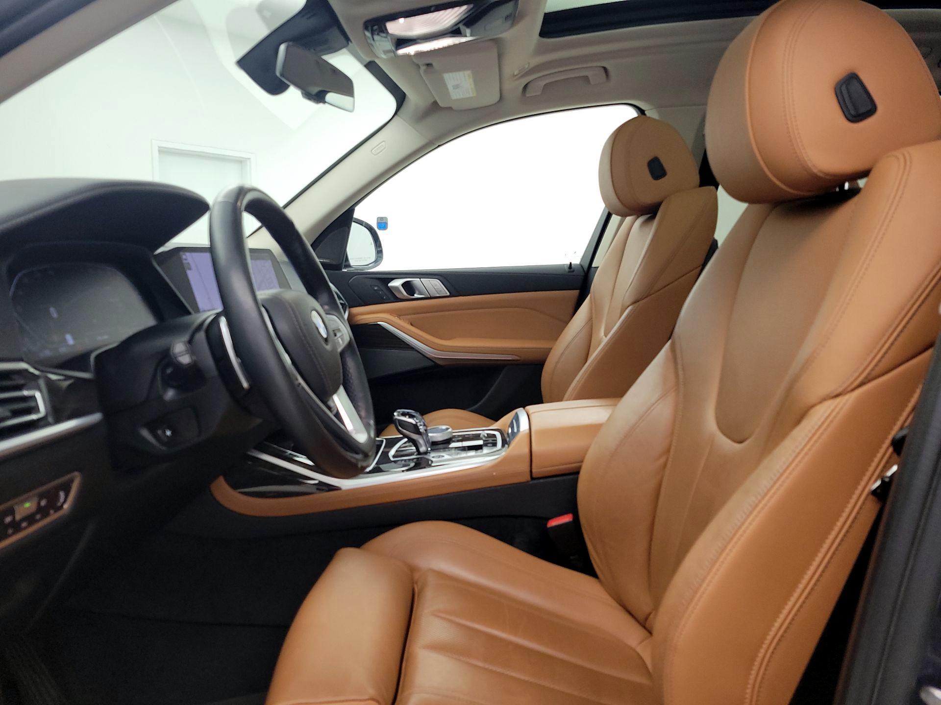 Thumbnail: 2021 BMW X7 - 11