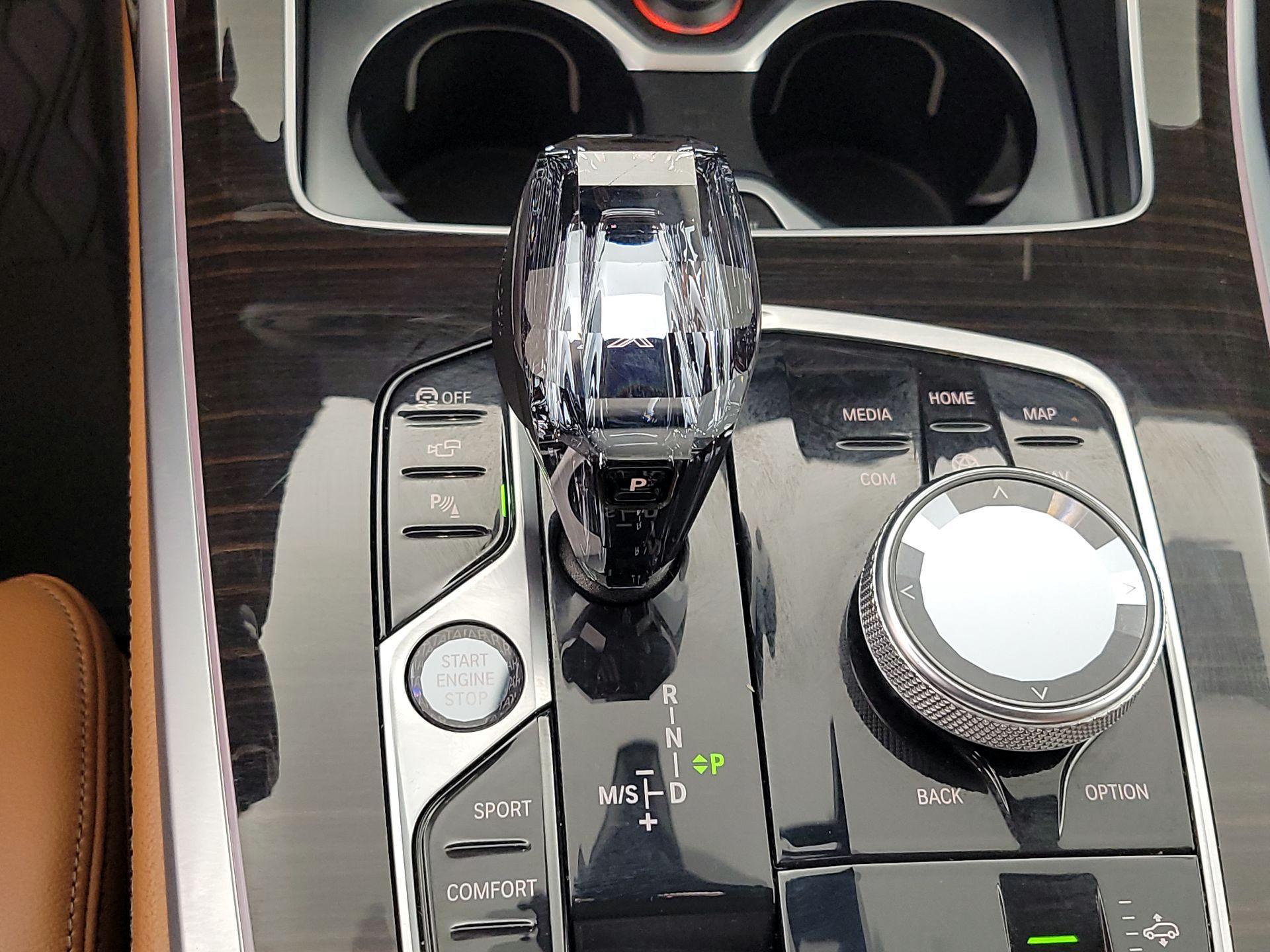 Thumbnail: 2021 BMW X7 - 18