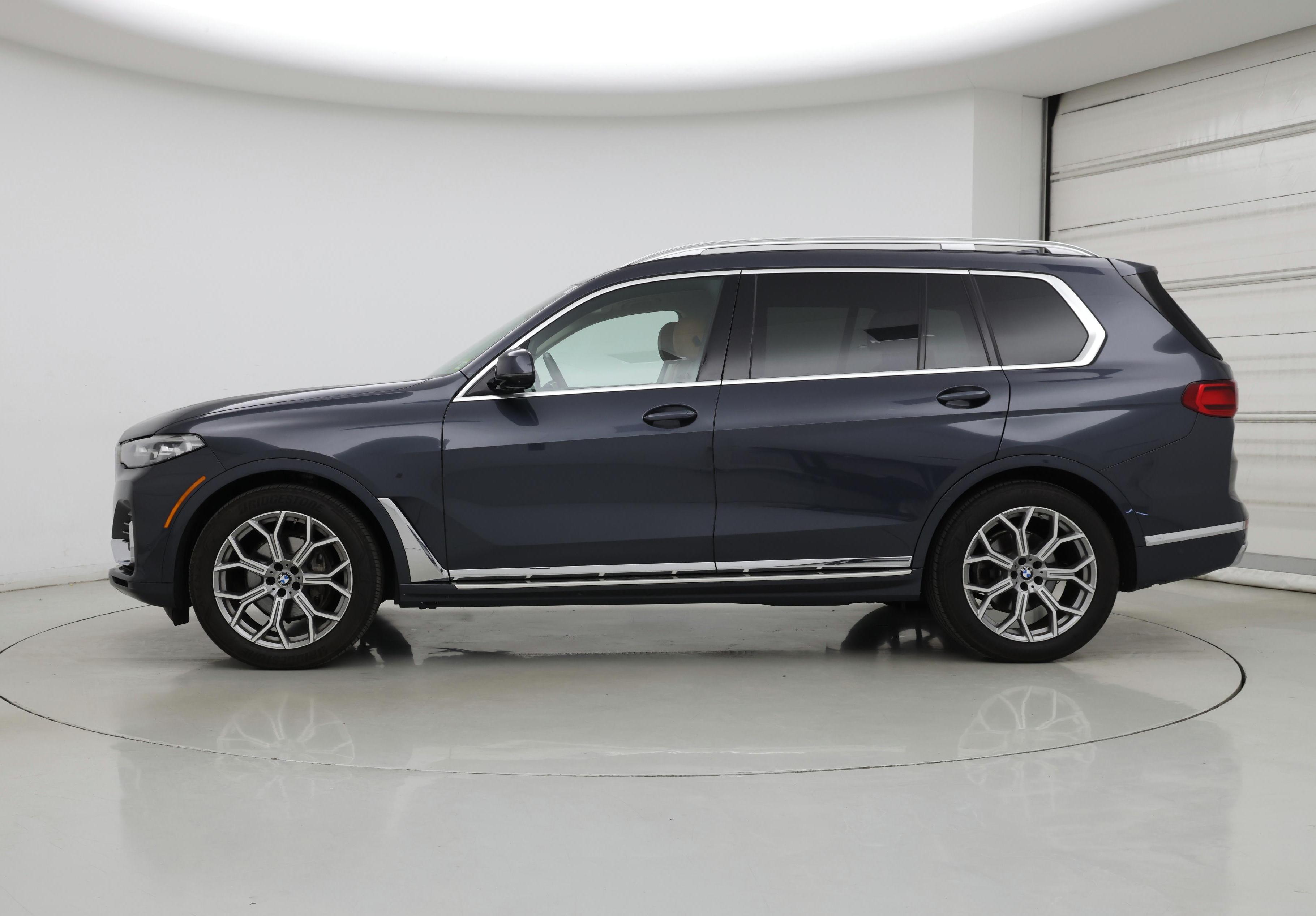 Thumbnail: 2021 BMW X7 - 3