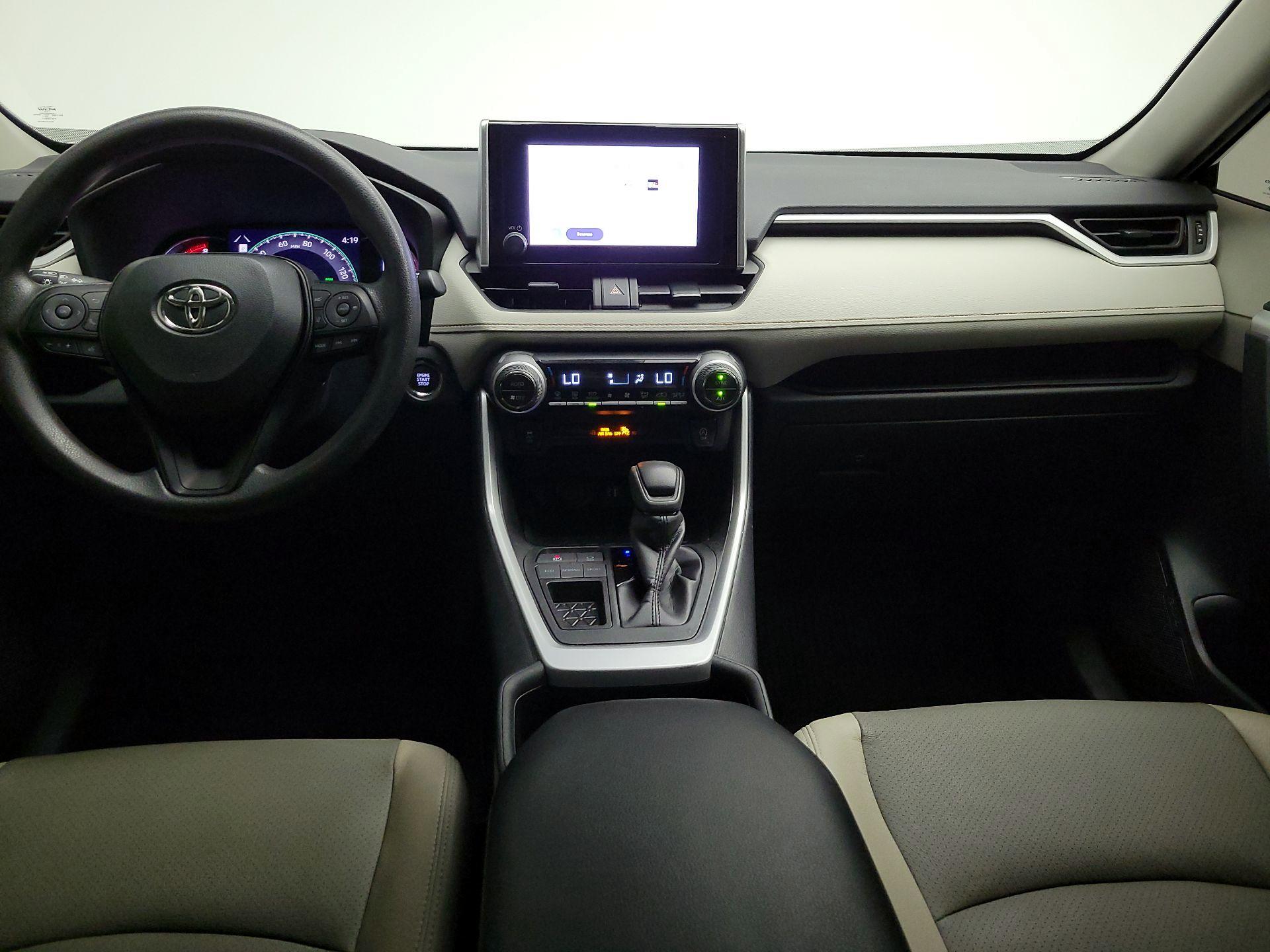 Thumbnail: 2023 Toyota RAV4 - 9