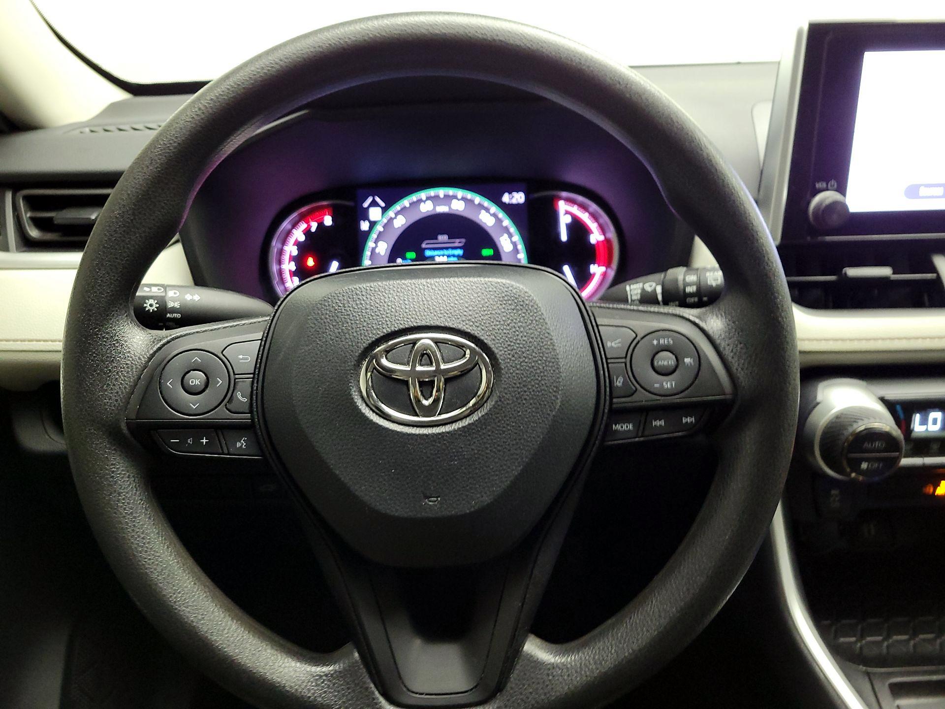 Thumbnail: 2023 Toyota RAV4 - 10