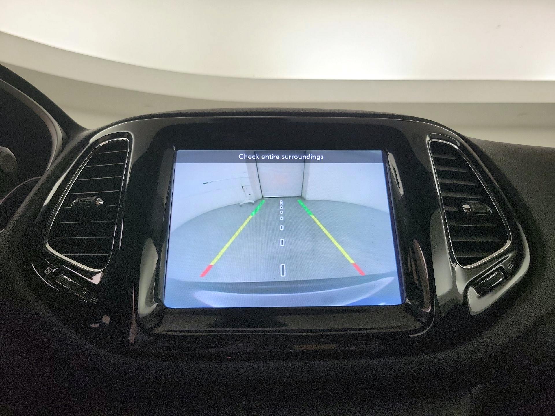 Thumbnail: 2019 Jeep Compass - 12