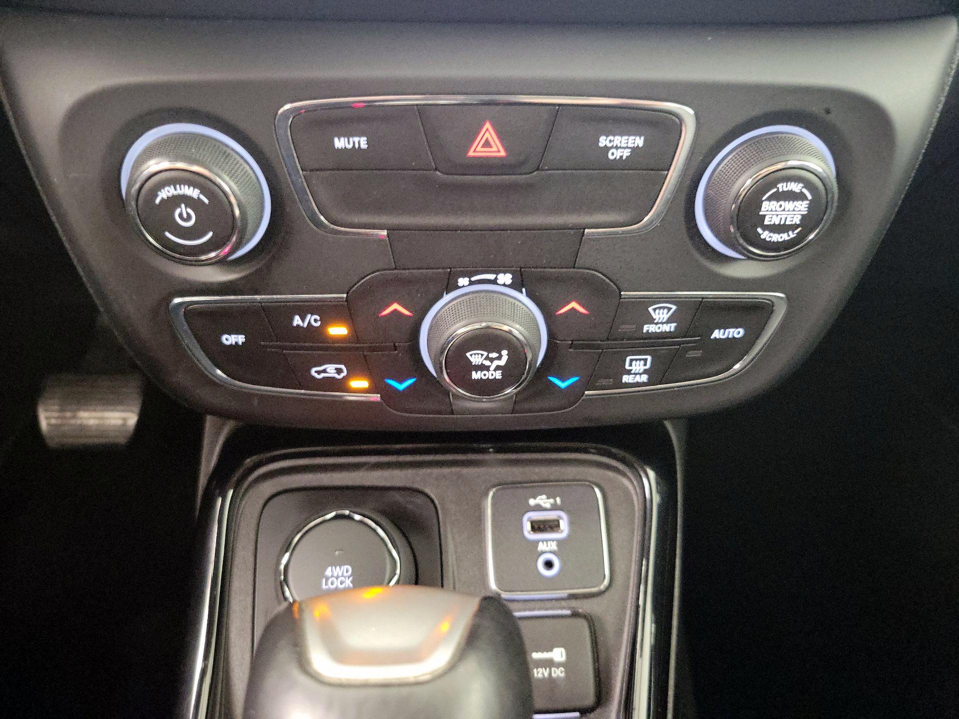 Thumbnail: 2019 Jeep Compass - 14