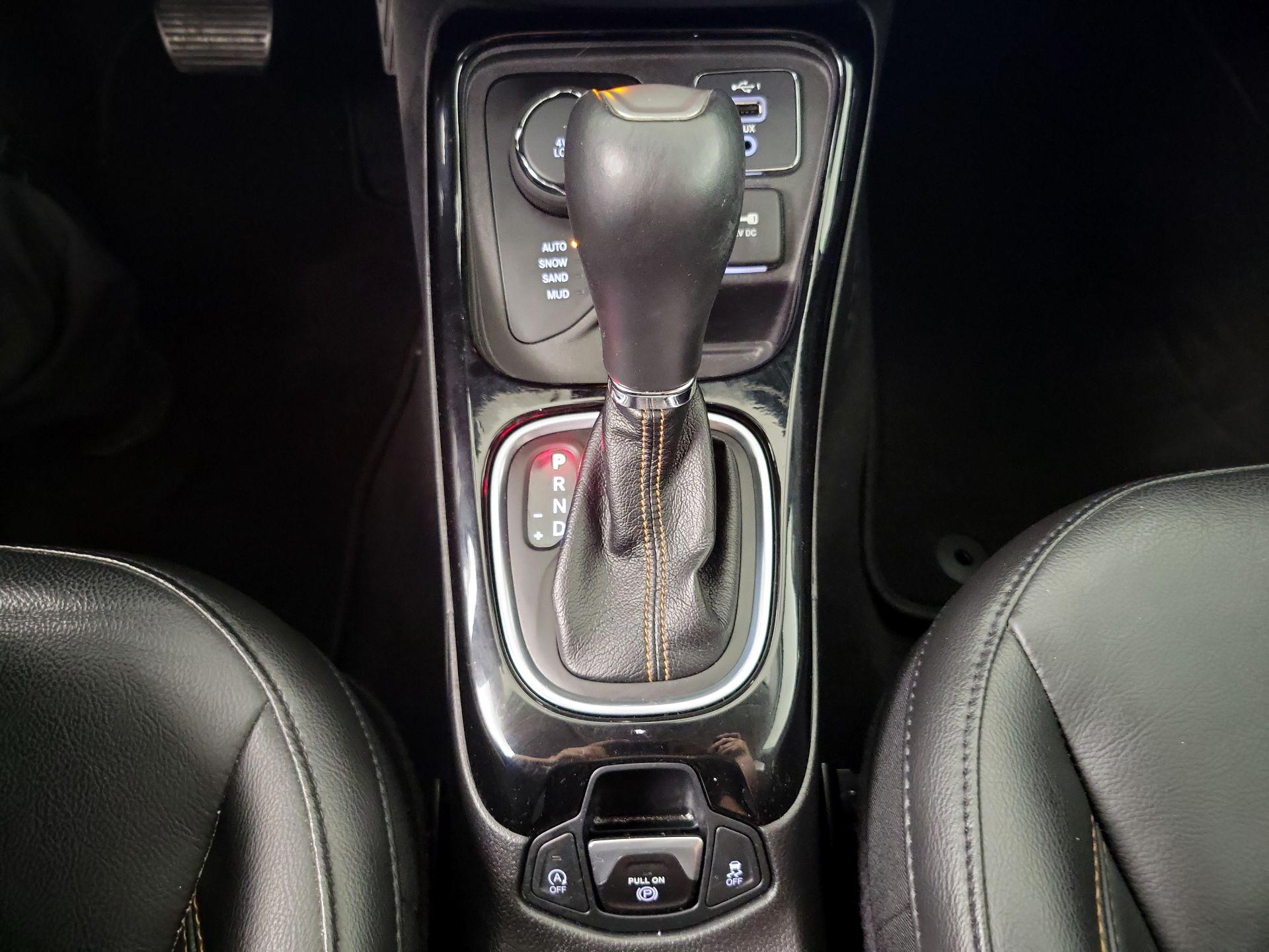 Thumbnail: 2019 Jeep Compass - 15