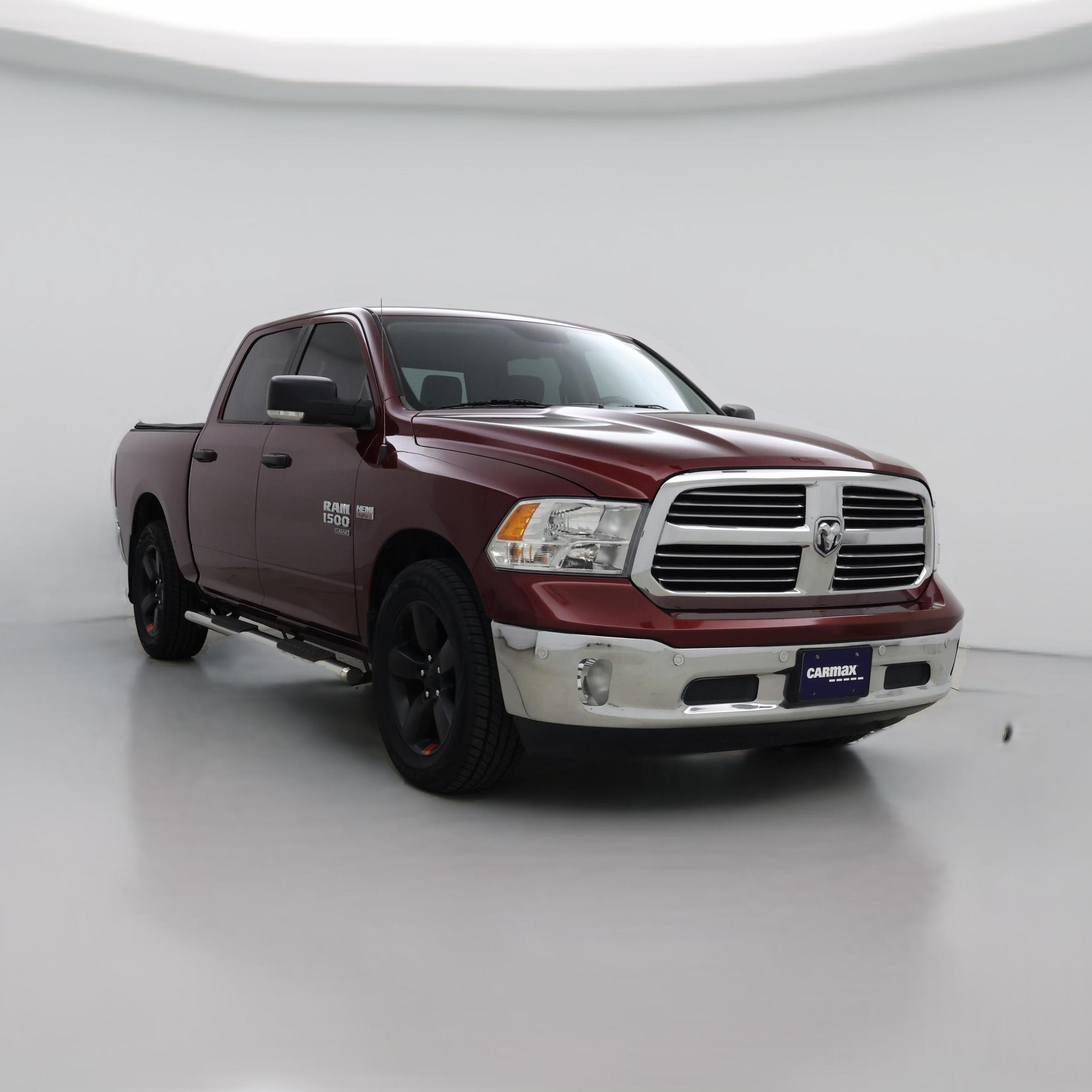 Thumbnail: 2019 RAM 1500 Classic - 1
