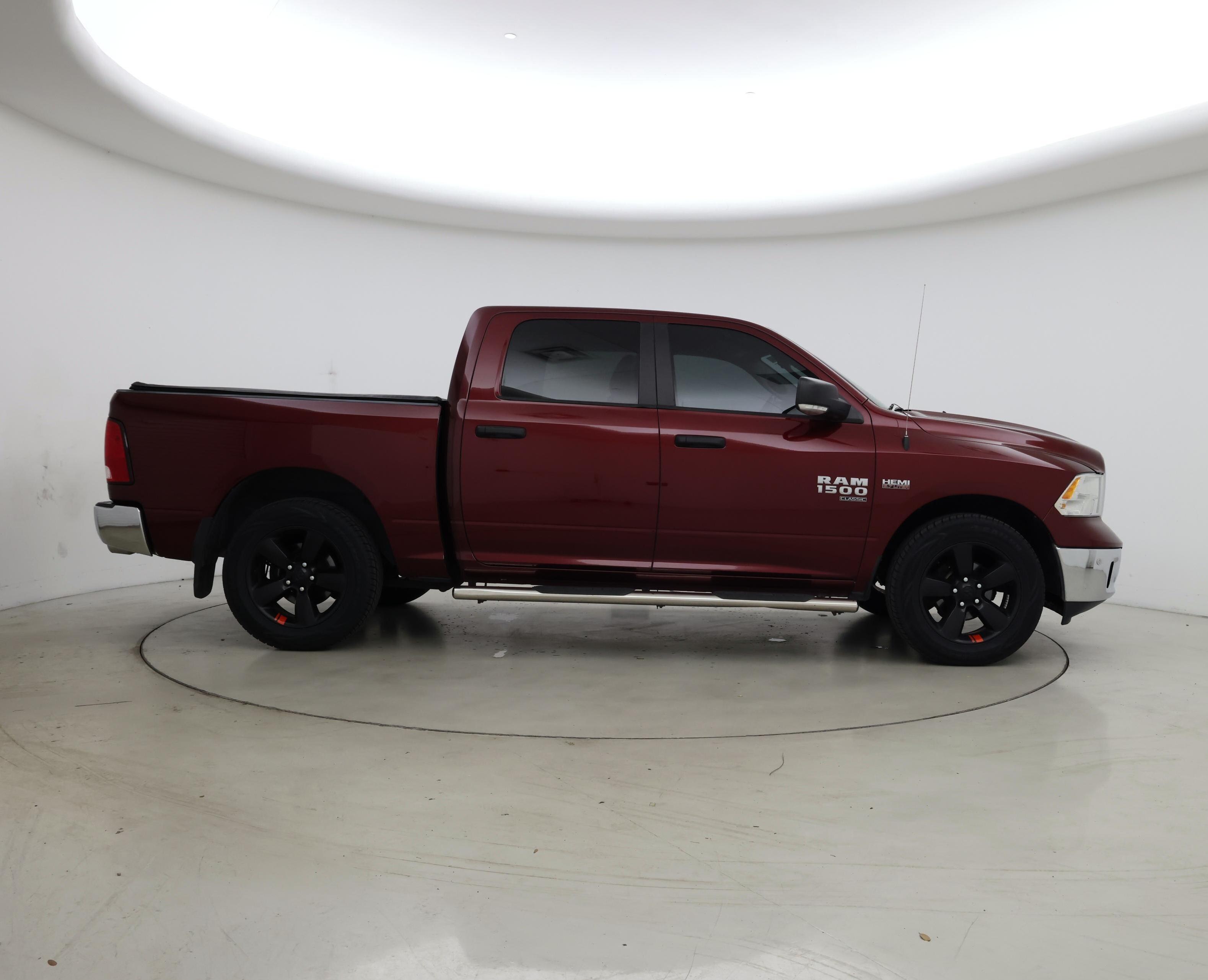 Thumbnail: 2019 RAM 1500 Classic - 7
