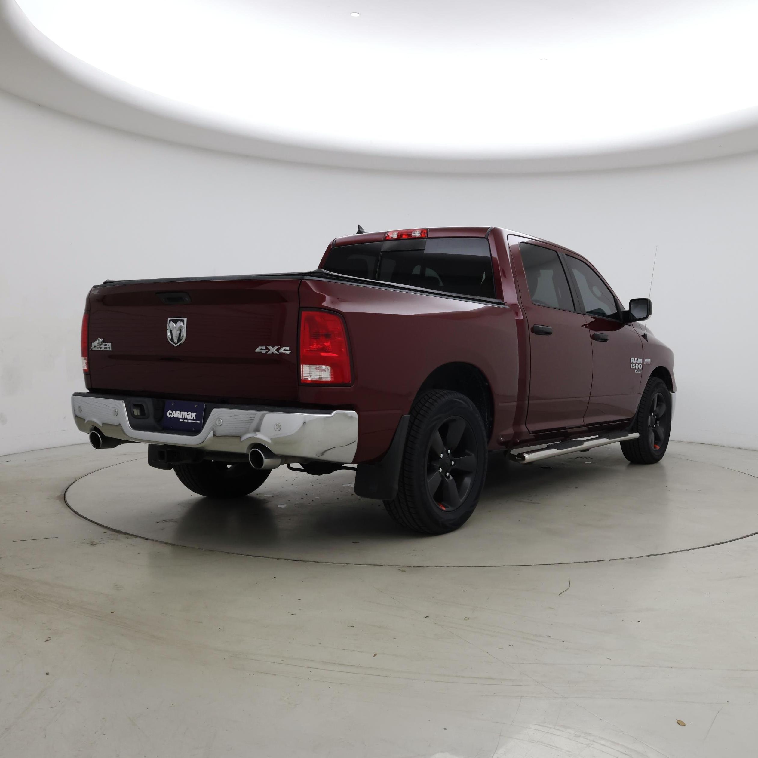 Thumbnail: 2019 RAM 1500 Classic - 8