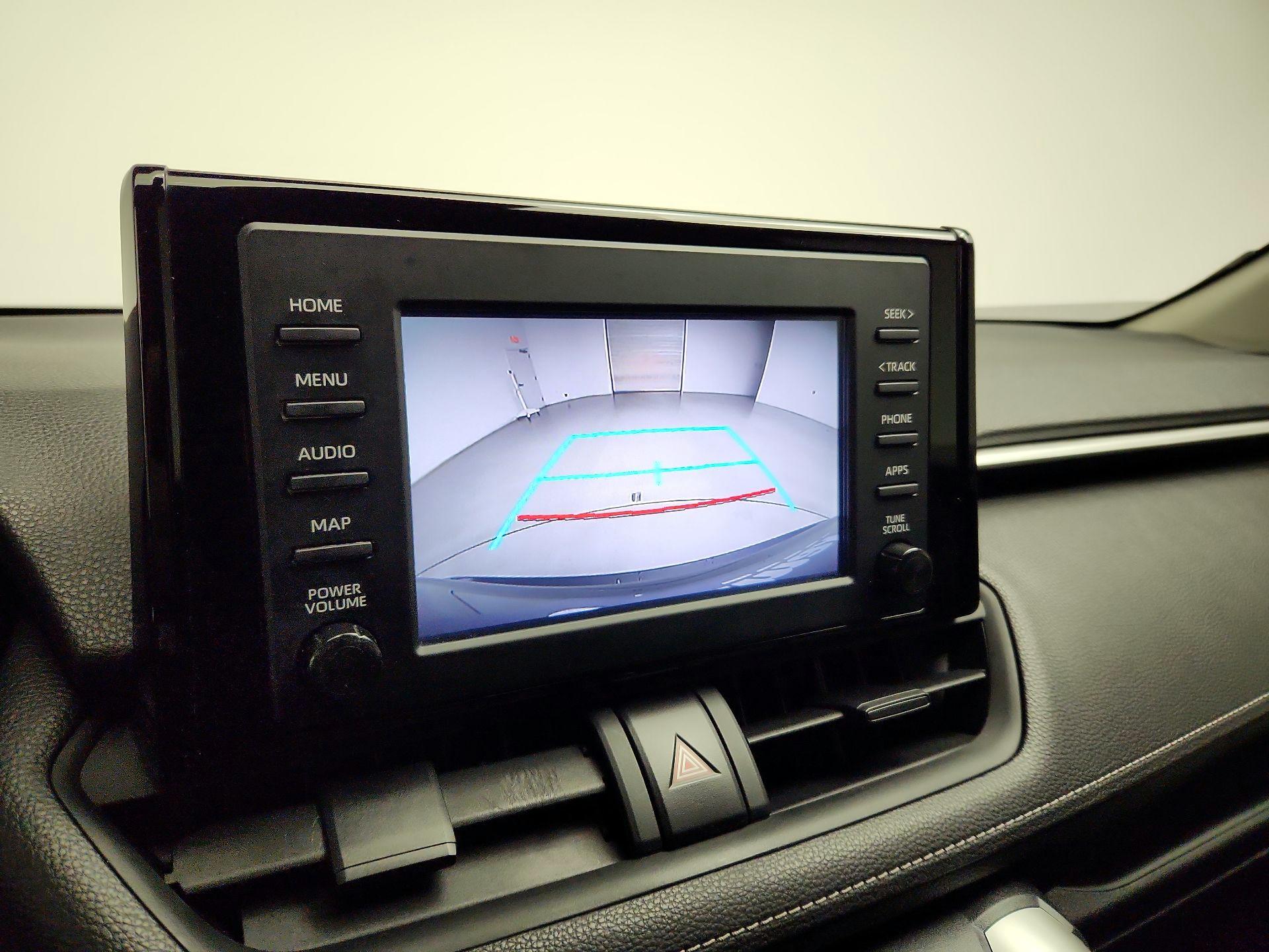 Thumbnail: 2019 Toyota RAV4 - 14