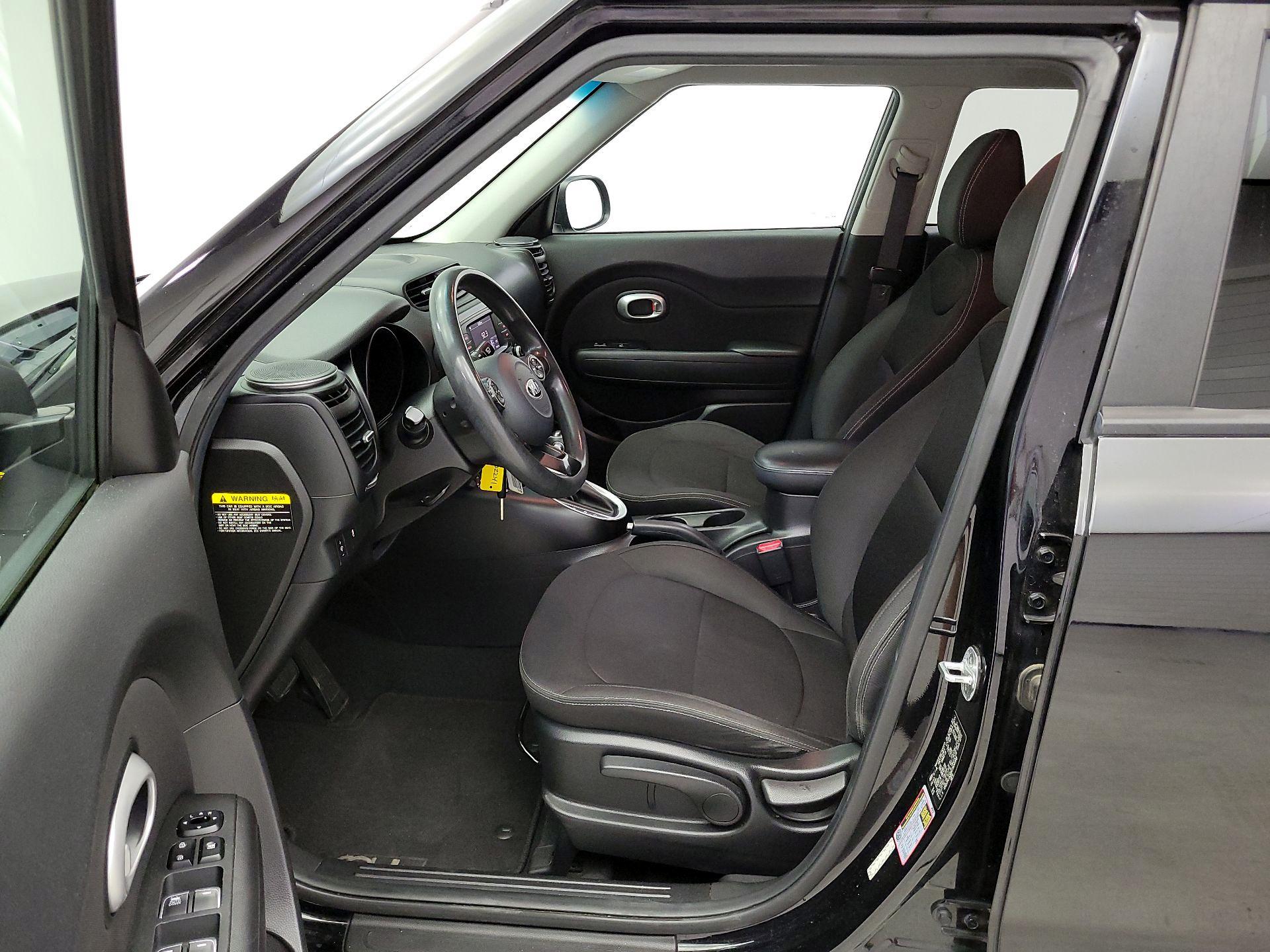 Thumbnail: 2017 Kia Soul - 9