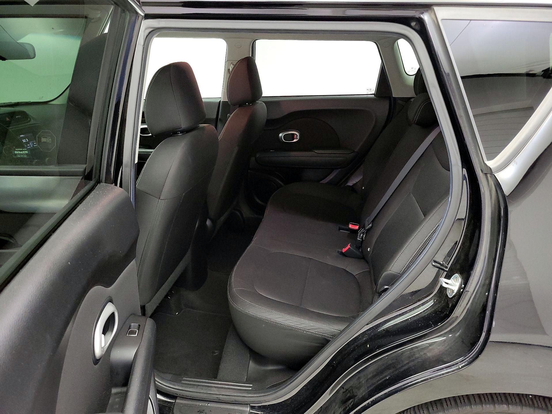 Thumbnail: 2017 Kia Soul - 16