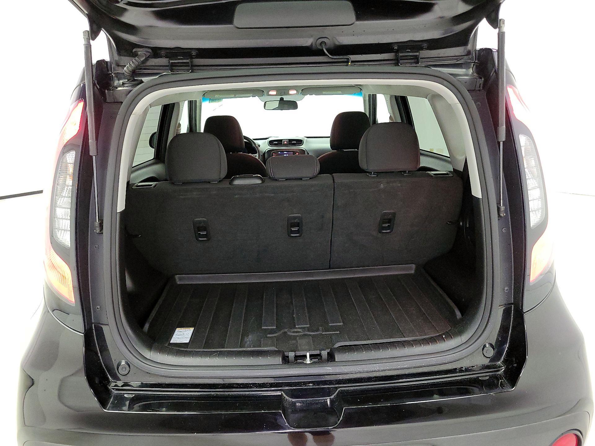 Thumbnail: 2017 Kia Soul - 17
