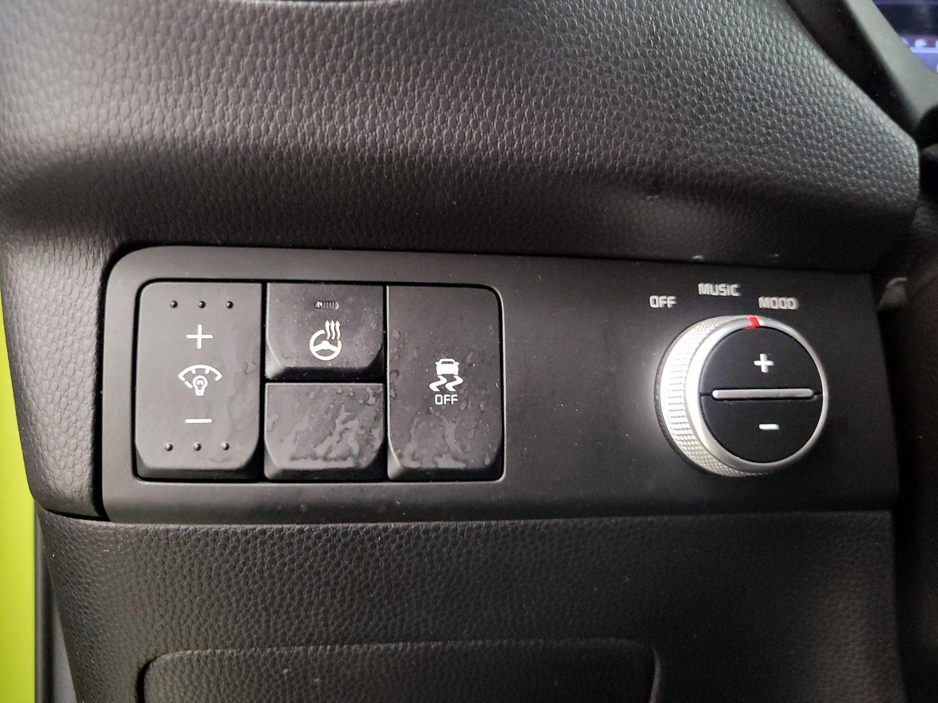 Thumbnail: 2014 Kia Soul - 13