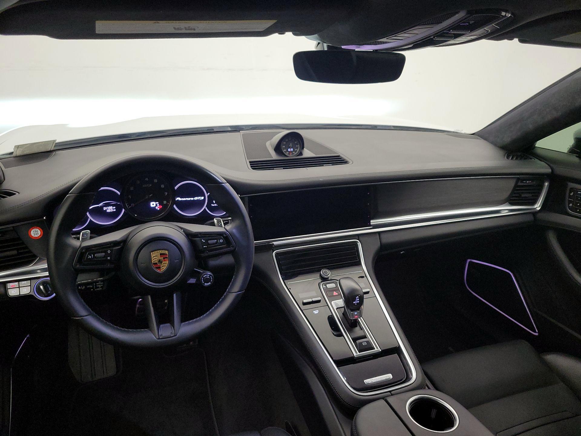 Thumbnail: 2021 Porsche Panamera - 9