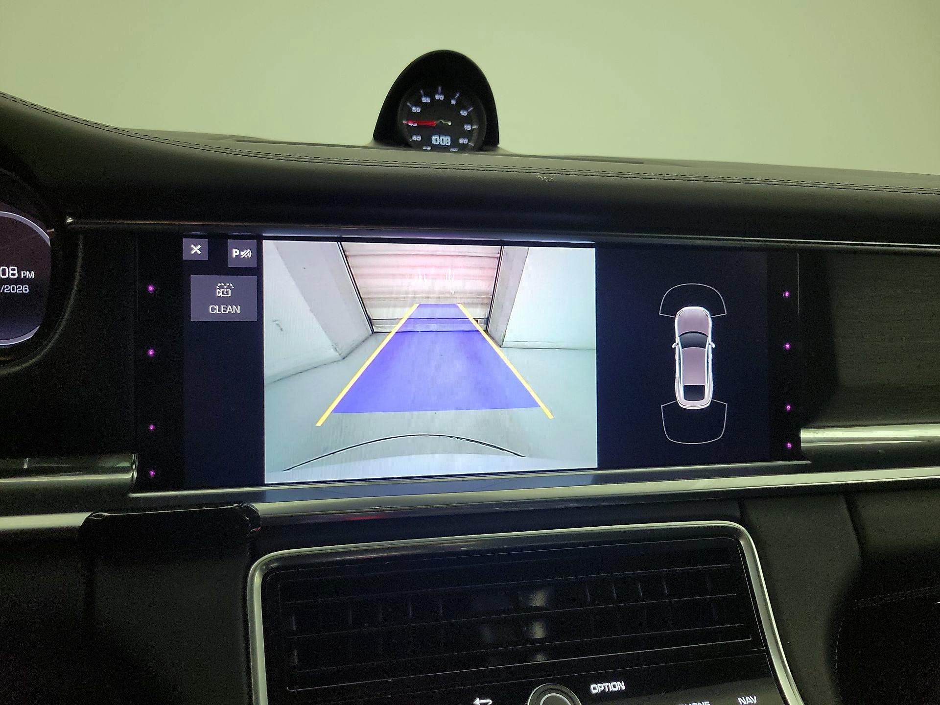 Thumbnail: 2021 Porsche Panamera - 15
