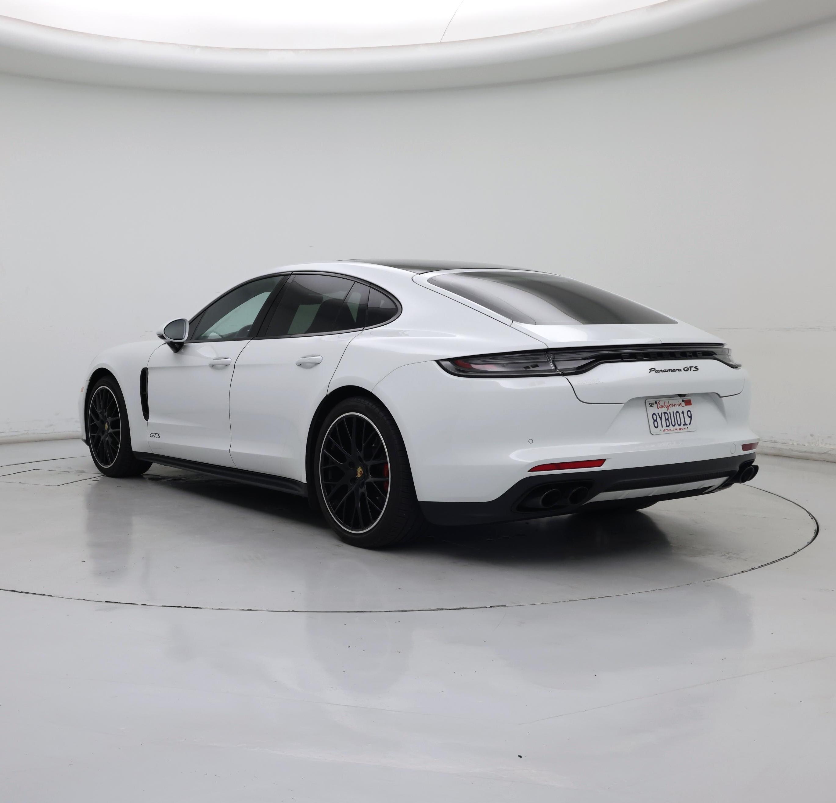 Thumbnail: 2021 Porsche Panamera - 2